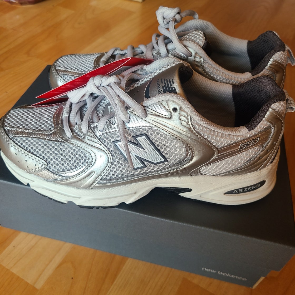 뉴발란스 530 그레이 매터 실버 메탈릭 | New Balance | KREAM New Balance 530 Grey Matter Silver Metallic