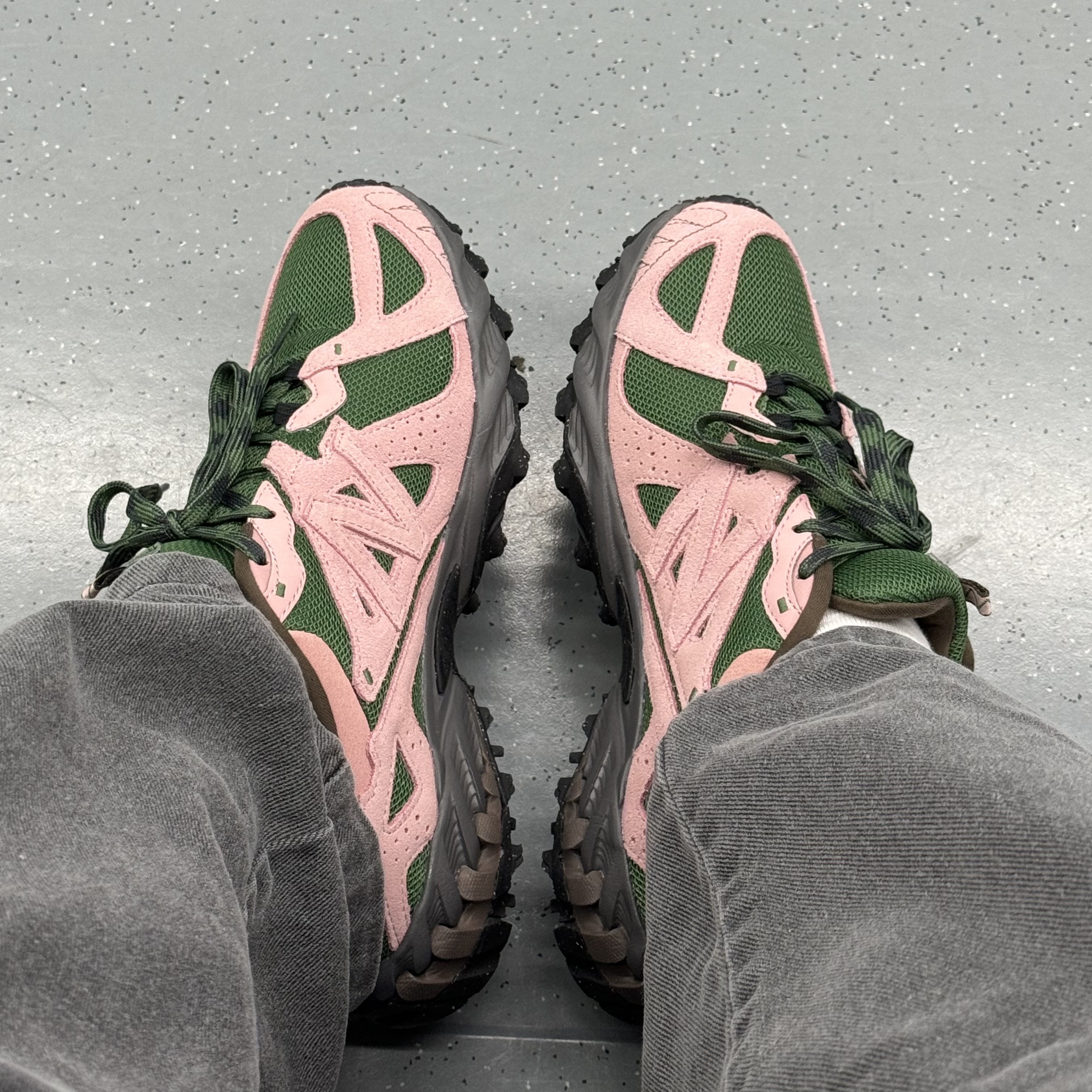 New Balance ML610T Pink Moon - D Standard 착용 스타일