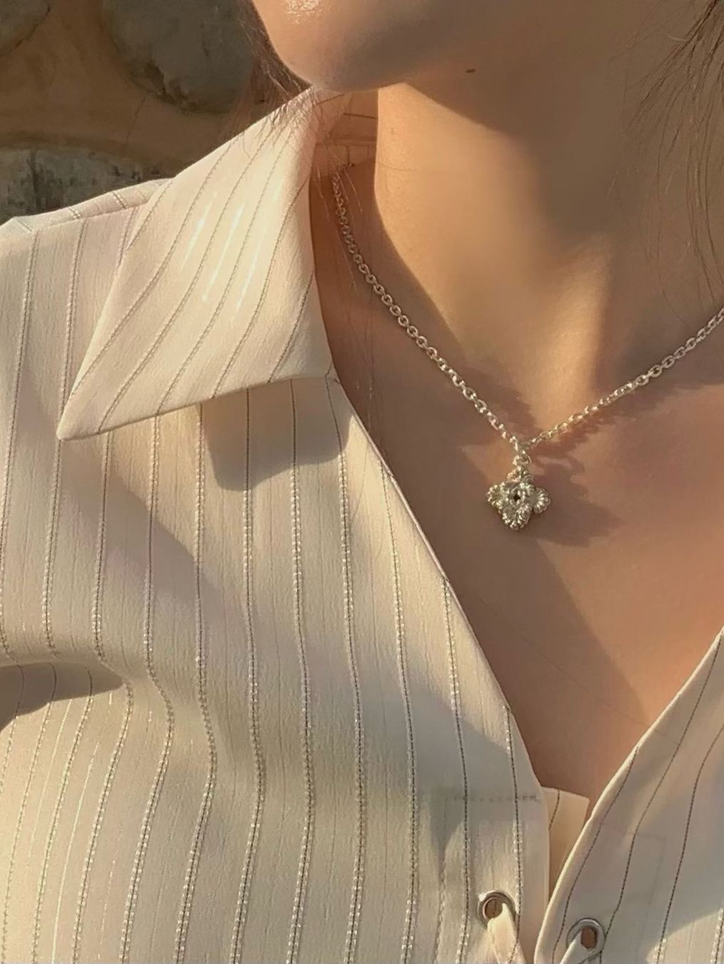 Scudo Shell Drop Plain Necklace Extrabold 착용 스타일 - 5