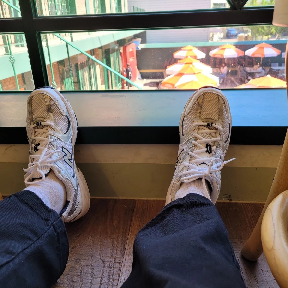 New Balance 530 White 착용 스타일
