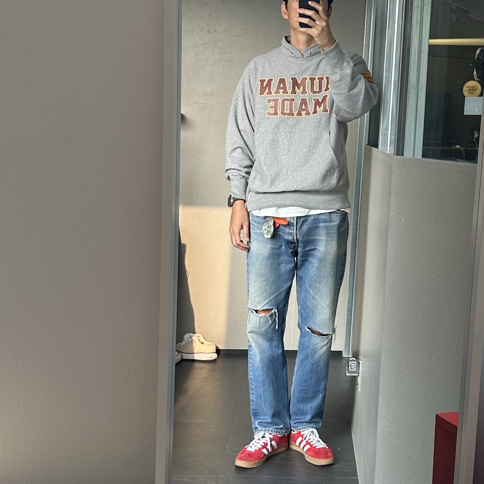Human Made Stand Collar Sweatshirt Gray, Adidas Gazelle Indoor Scarlet 착용 스타일