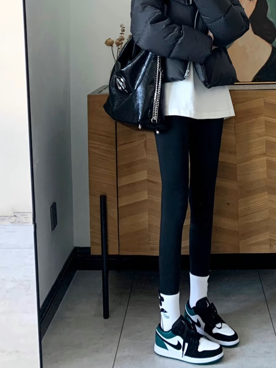 (GS) Jordan 1 Low Black Mystic Green 착용 스타일 - 1