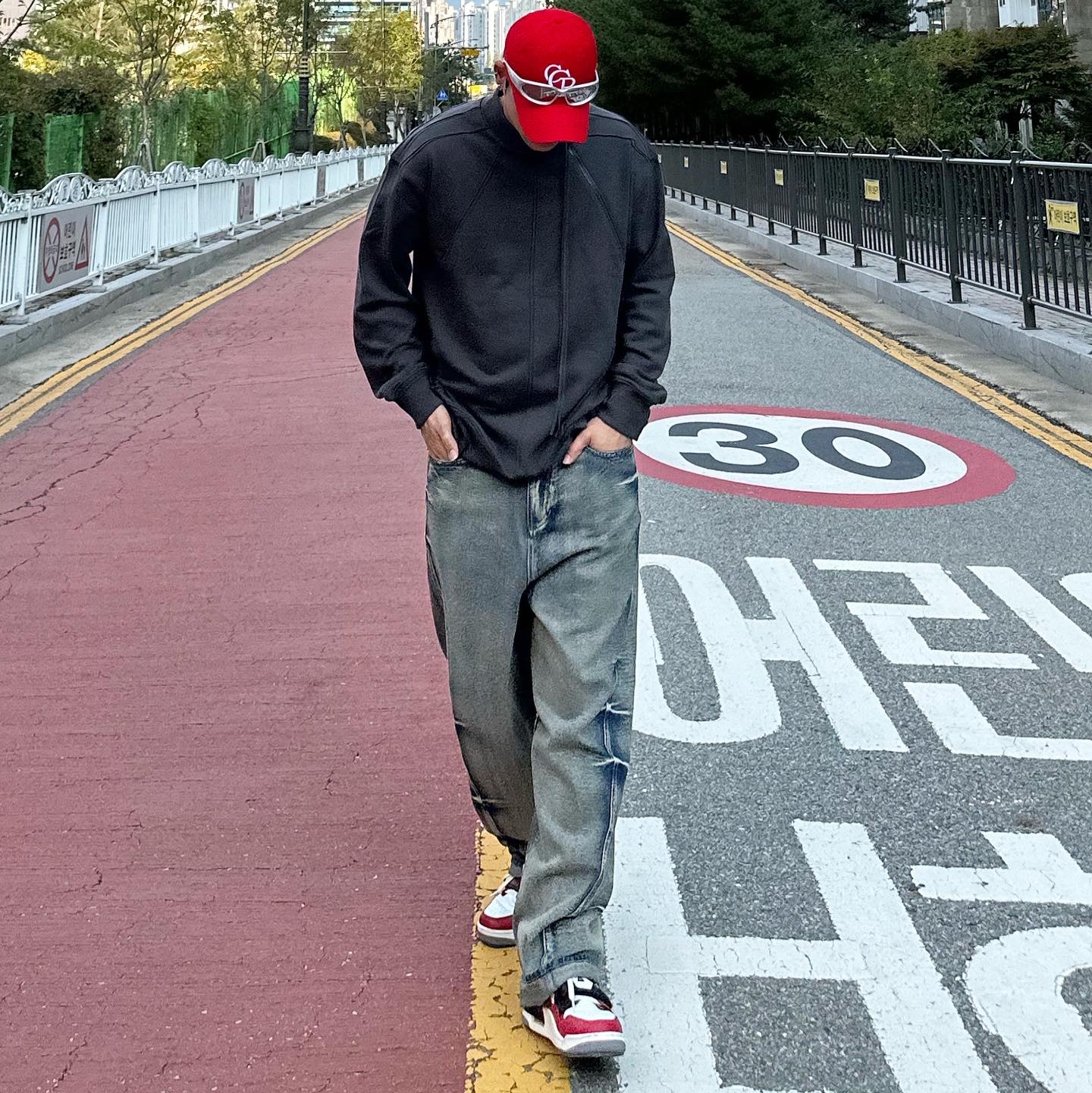 Jordan Legacy 312 Low Chicago 2019, Balenciaga Swift Oval Sunglasses Silver 착용 스타일 - 2