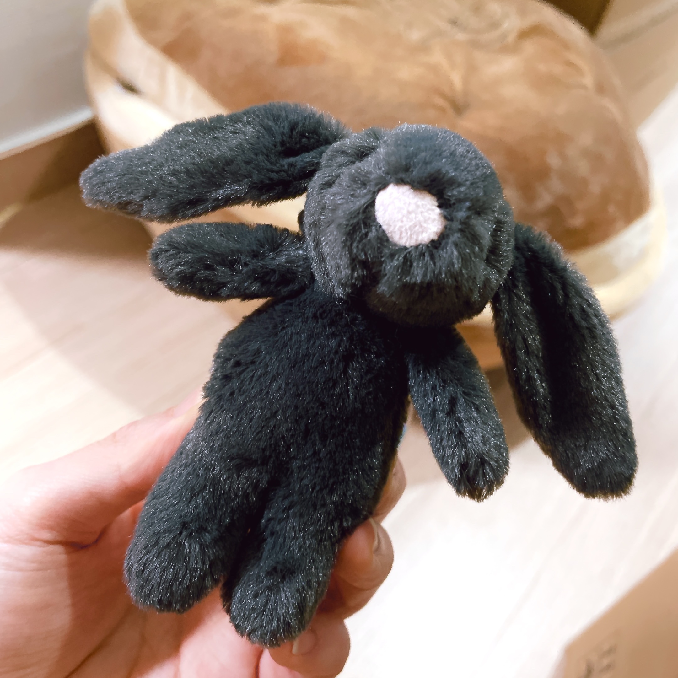 Jellycat Bashful Bunny Bag Charm Ink, Porter Tanker Duffle Bag S Black 착용 스타일 - 2