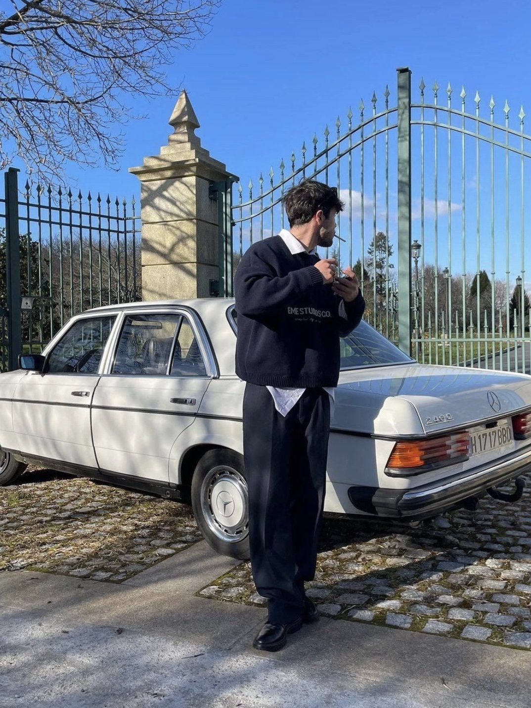 [30%적립] Polo Ralph Lauren Classic Fit Garment Dyed Oxford Shirt White, IAB Studio Work Shirt White - 23FW 착용 스타일 - 3