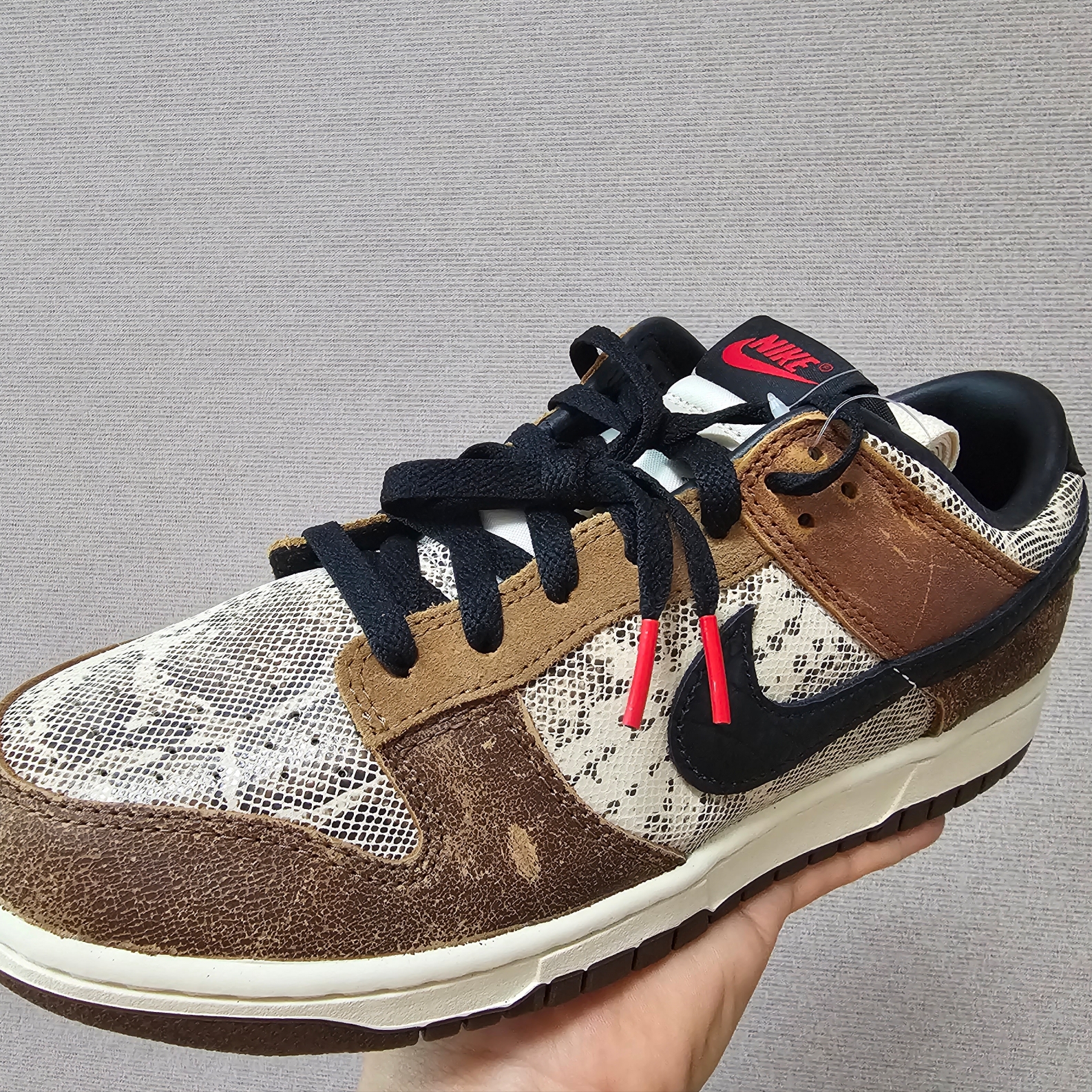 Nike Dunk Low PRM Head to Head 착용 스타일 - 1