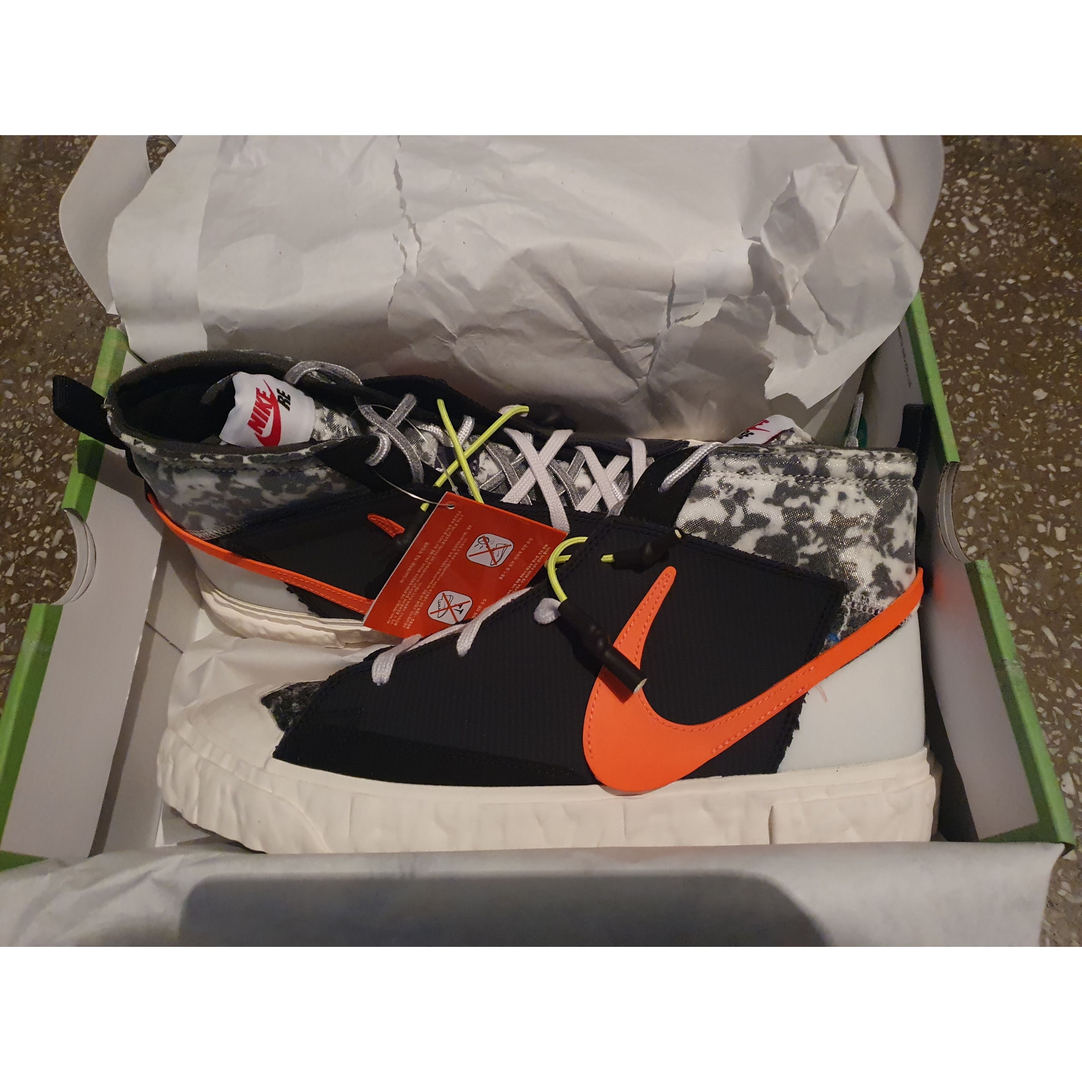 Nike x Readymade Blazer Mid Black 착용 스타일 - 2