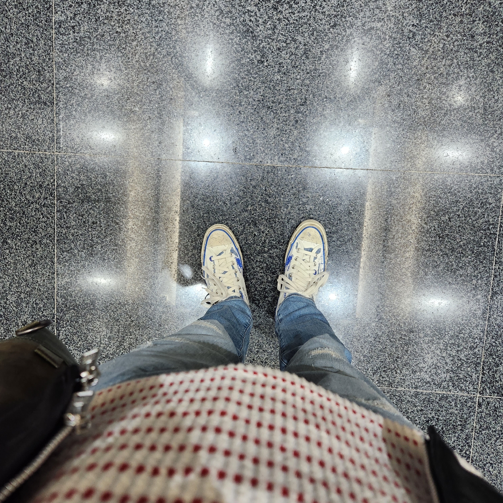 Converse x Ader Error Chuck 70 High White 착용 스타일