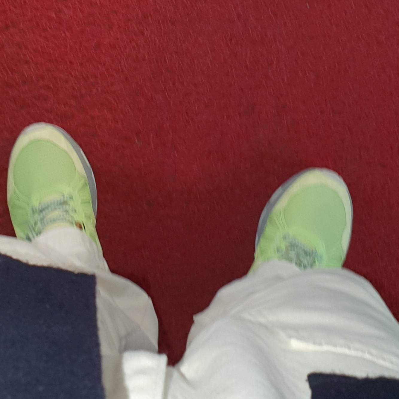 Asics HN1-S Gel-Venture 7 Lime Green Huddle Yellow 착용 스타일 - 2