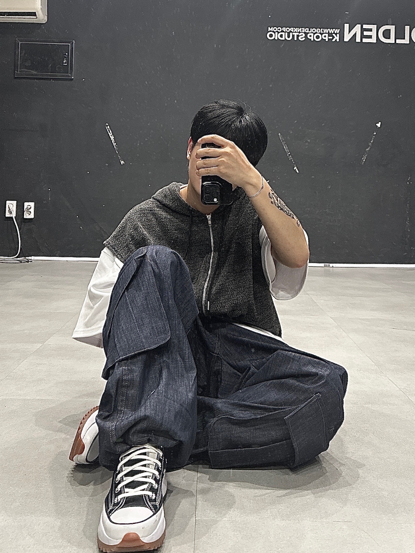 Converse Run Star Hike Hi Black White Gum 착용 스타일