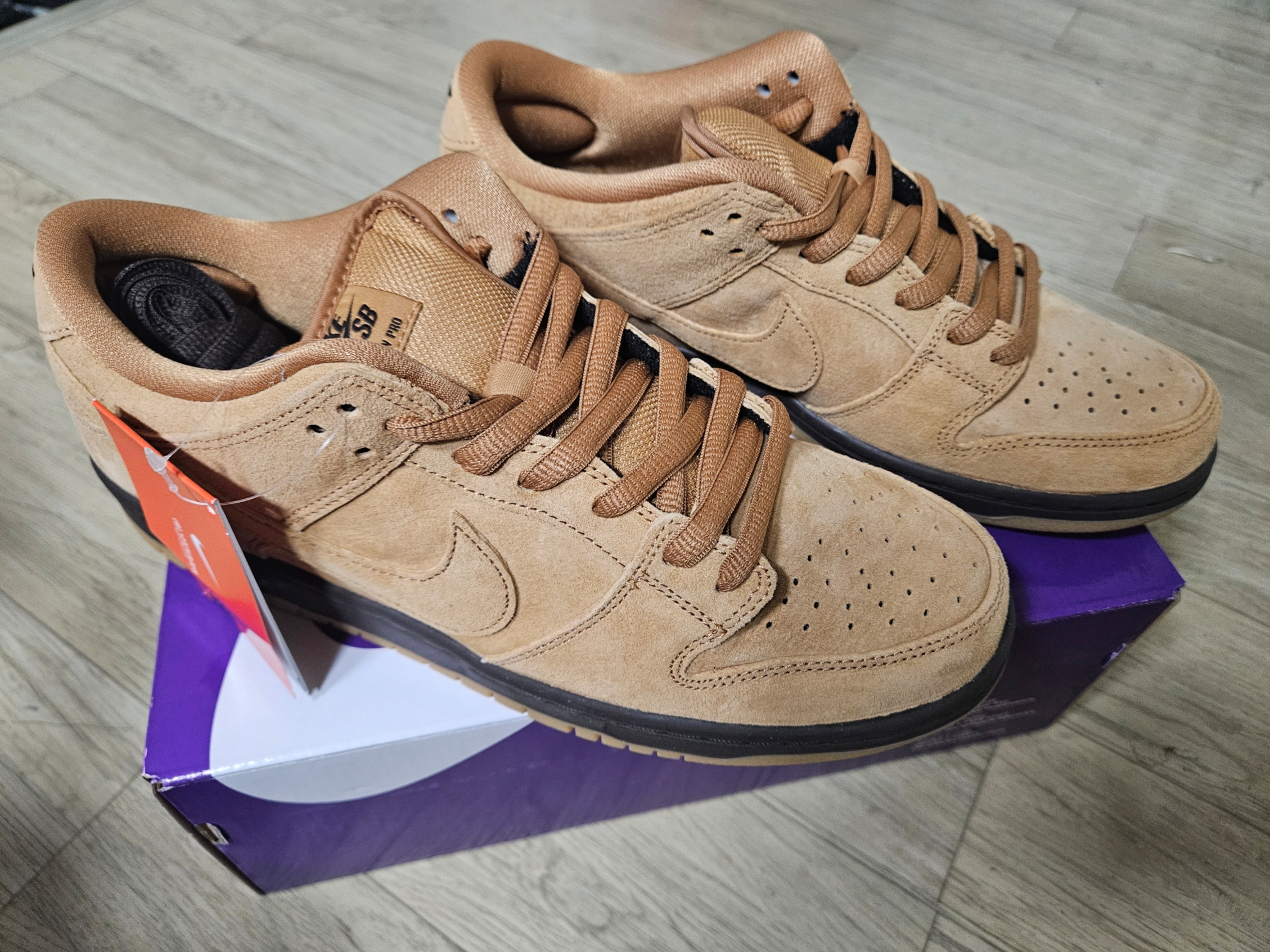 Nike SB Dunk Low Pro Wheat 2023 착용 스타일