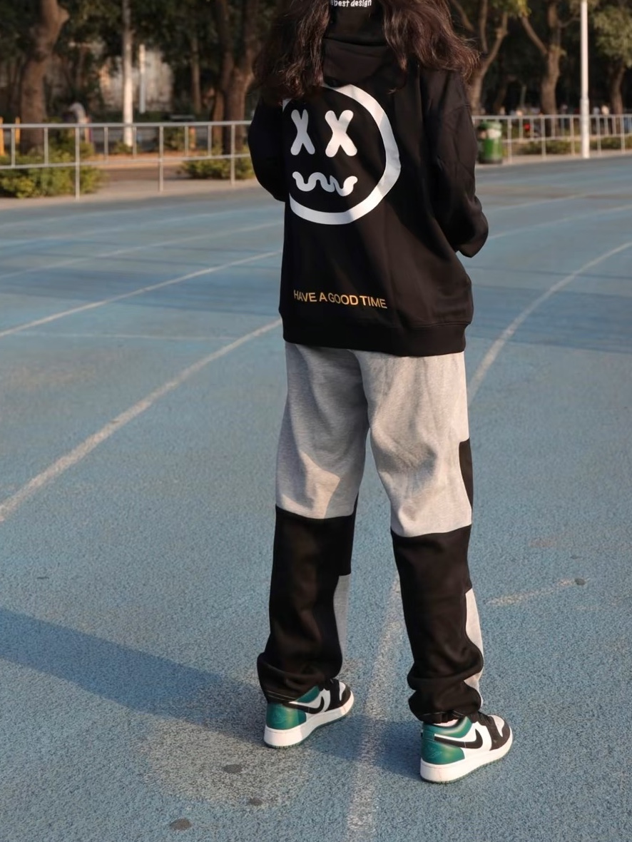 (GS) Jordan 1 Low Black Mystic Green 착용 스타일 - 1