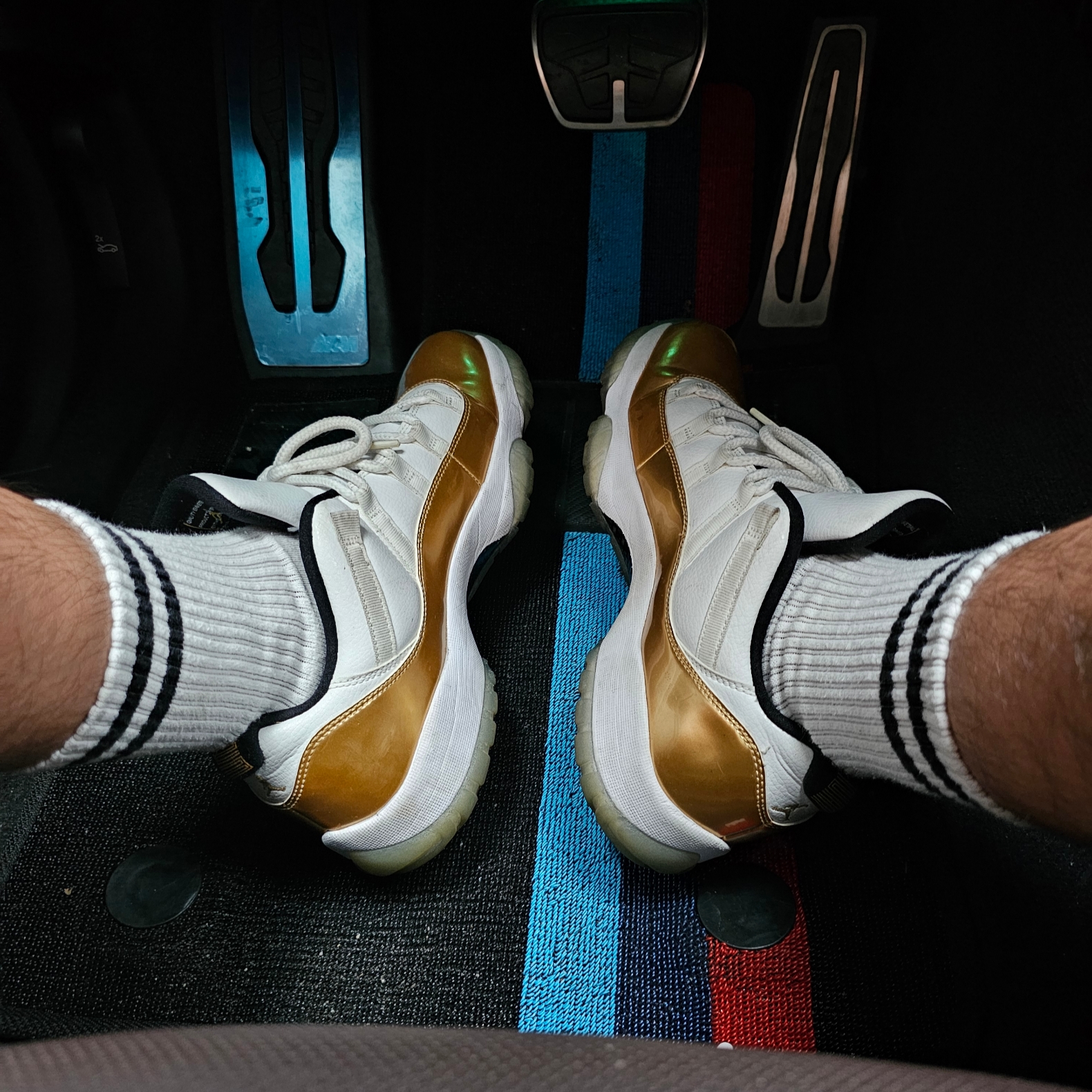 Jordan 11 Retro Low Closing Ceremony 착용 스타일