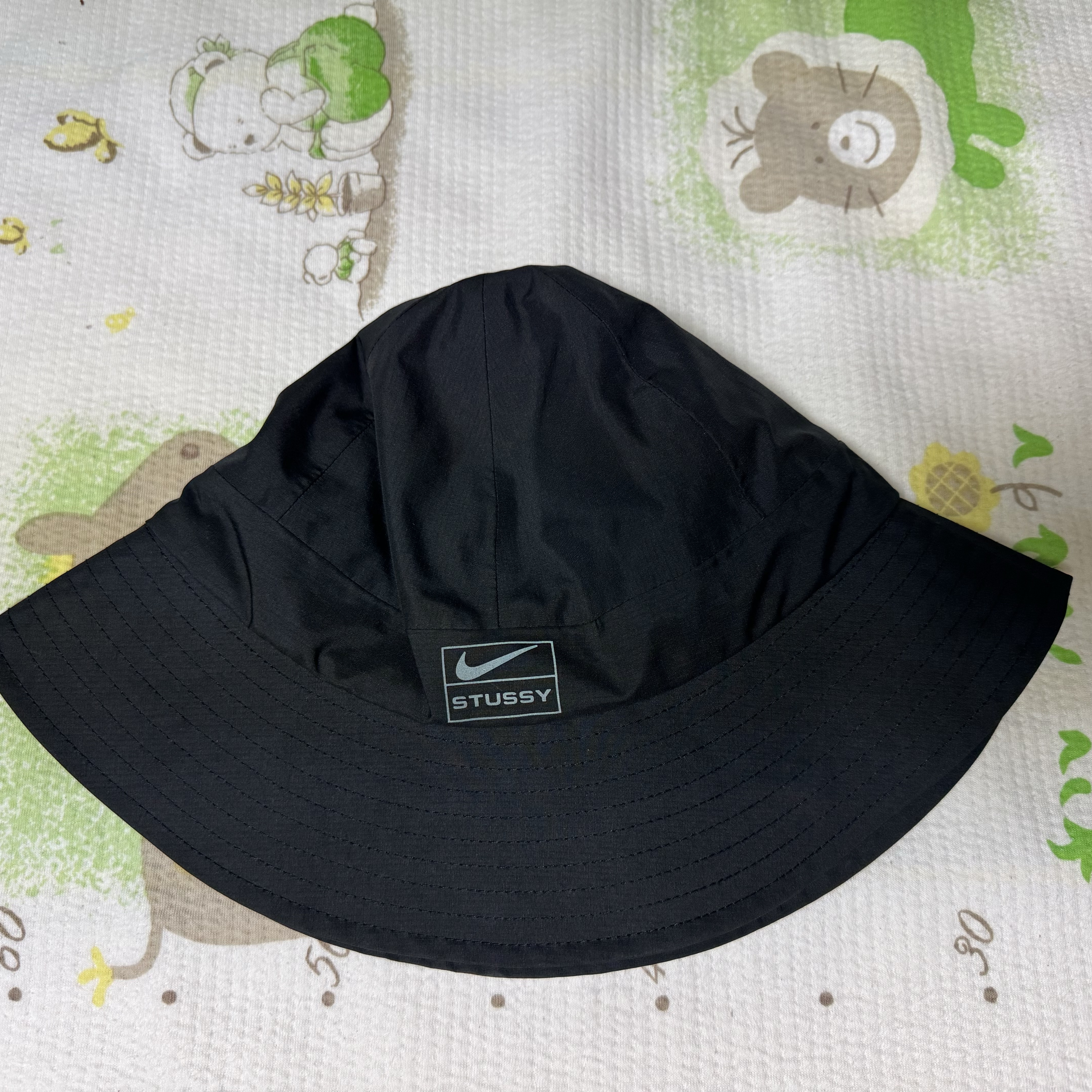 Nike x Stussy NRG FL Storm-Fit Bucket Hat Black 착용 스타일