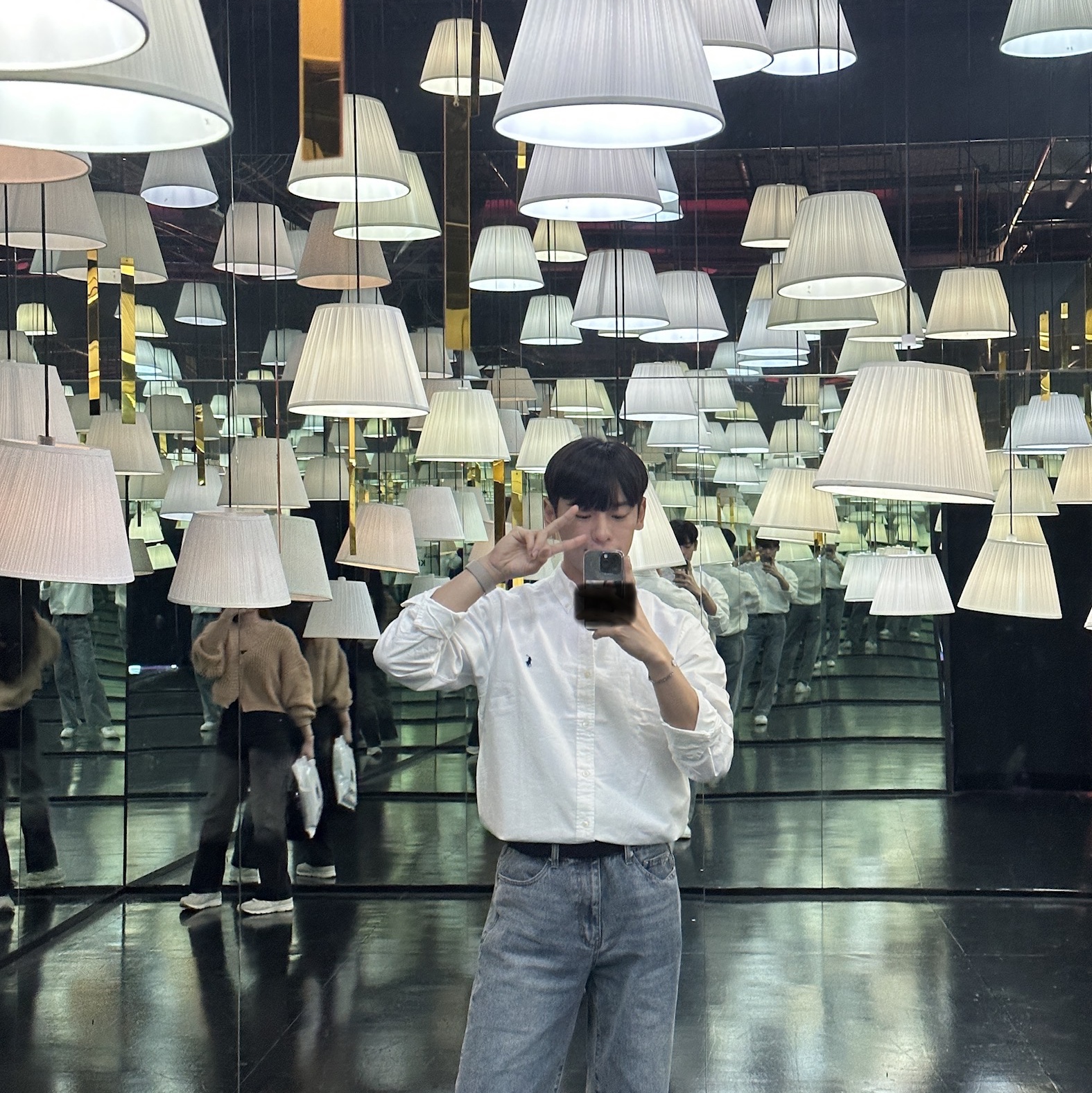 [30% 적립] Polo Ralph Lauren Classic Fit Garment Dyed Oxford Shirt White 착용 스타일