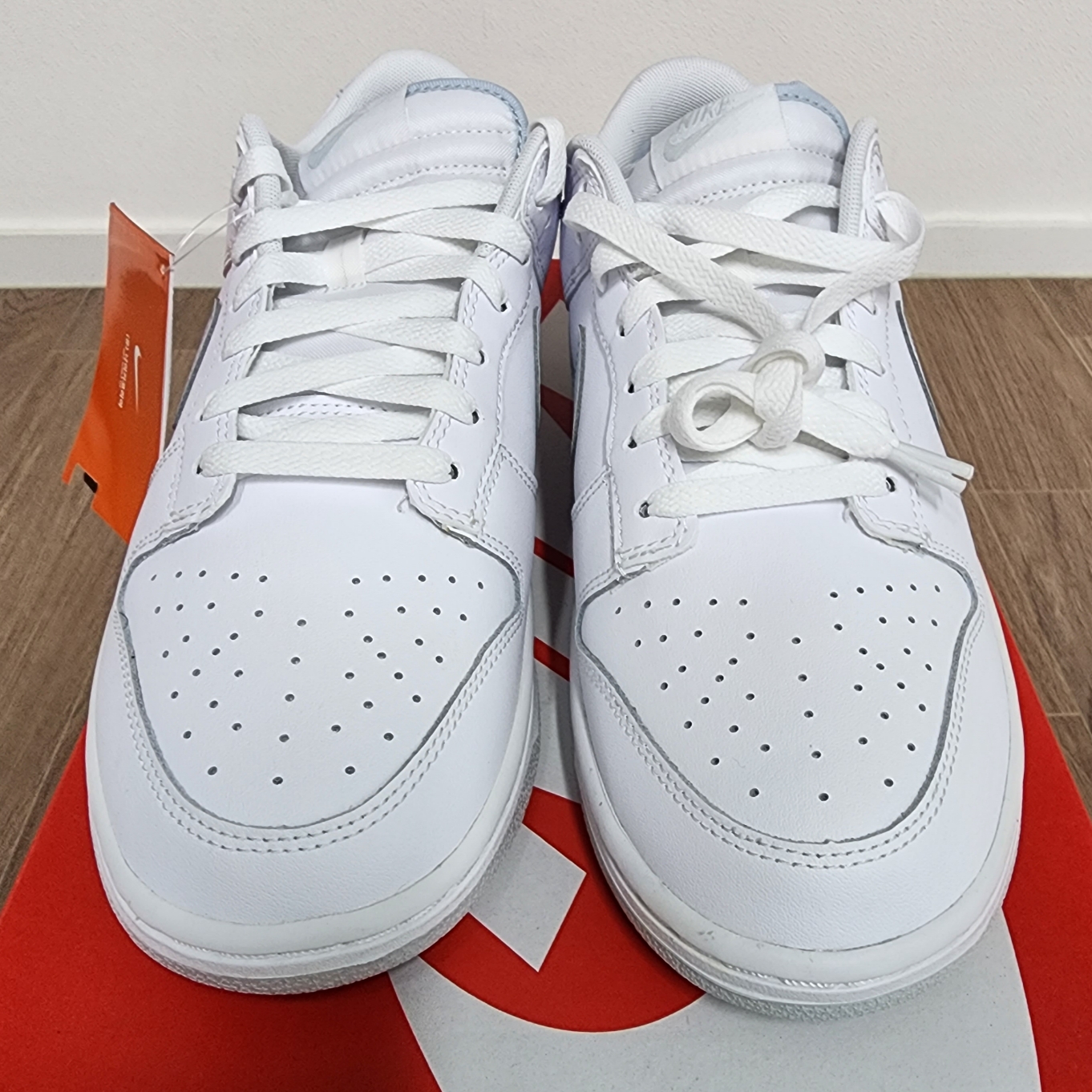Nike Dunk Low Retro White Pure Platinum 착용 스타일 - 1