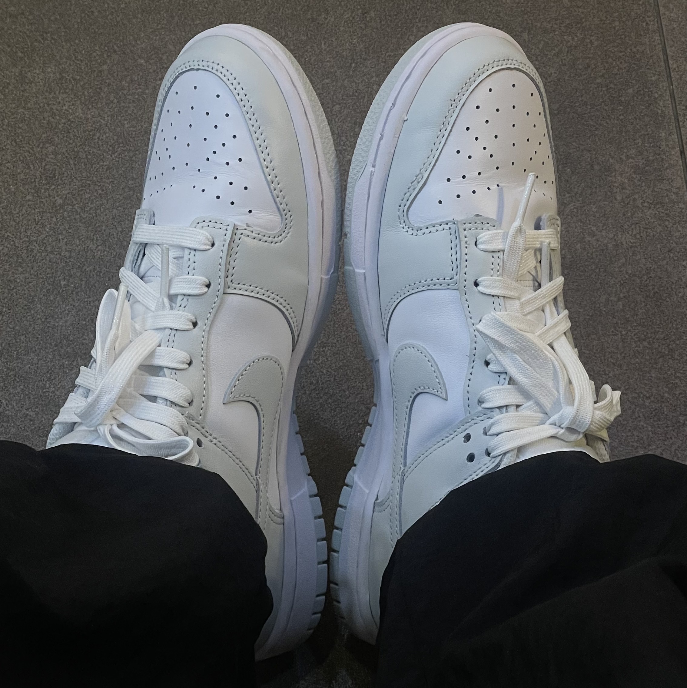(W) Nike Dunk Low Photon Dust 착용 스타일 - 2