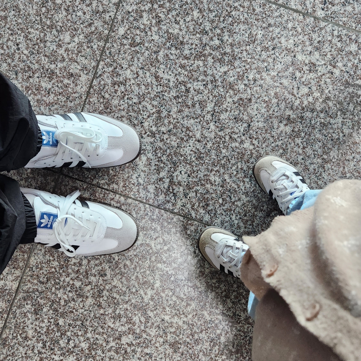 Adidas Samba OG Cloud White, (Infant) Adidas Samba OG Cloud White Core Black 착용 스타일