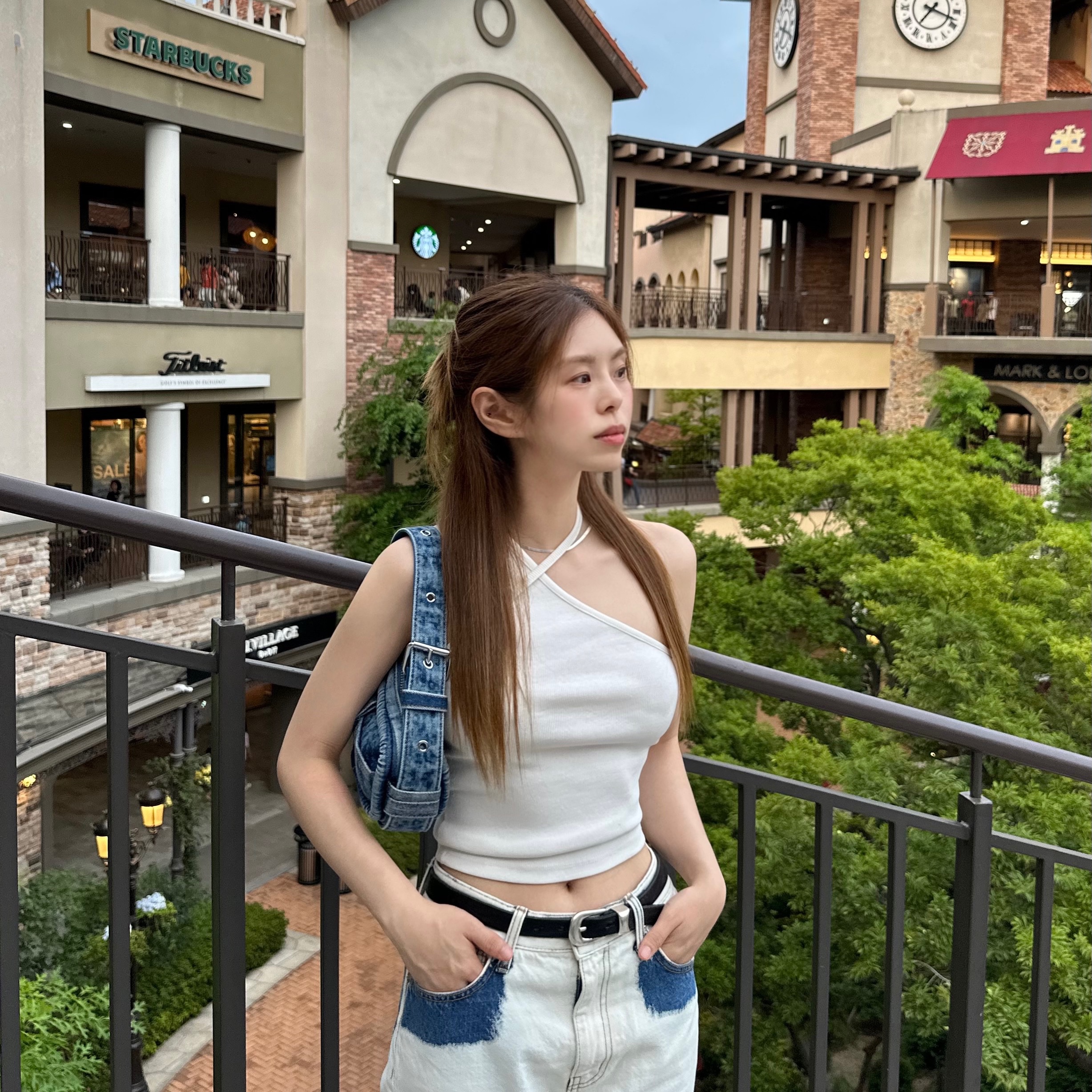 Diesel Nille-Mini Crossbody Bag in Monogram Denim Blue, Our Legacy Belt 2cm Leather Black 착용 스타일 - 3