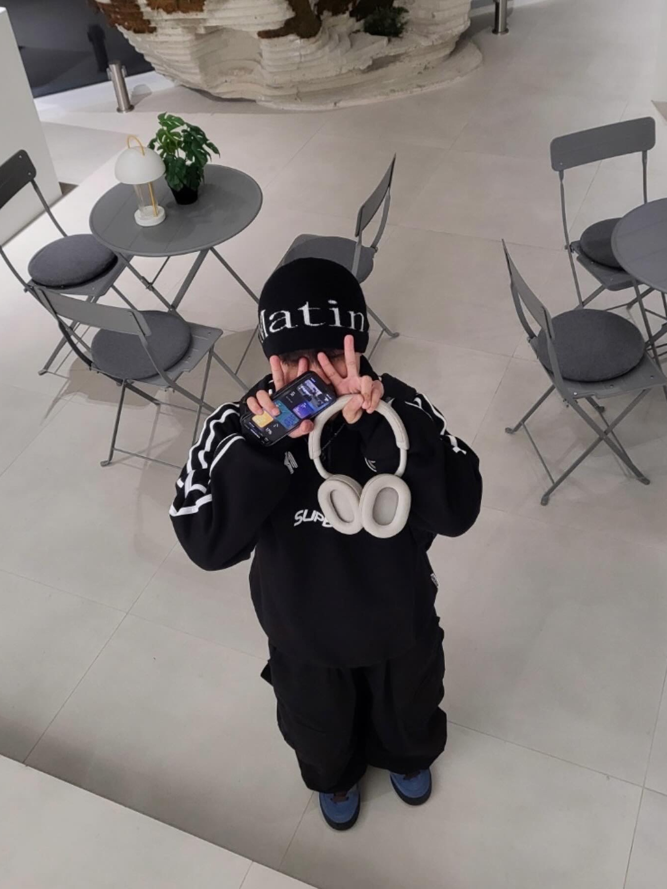 Adidas Adimatic Phantone, Matin Kim Logo Jacquard Short Beanie Black 착용 스타일 - 3