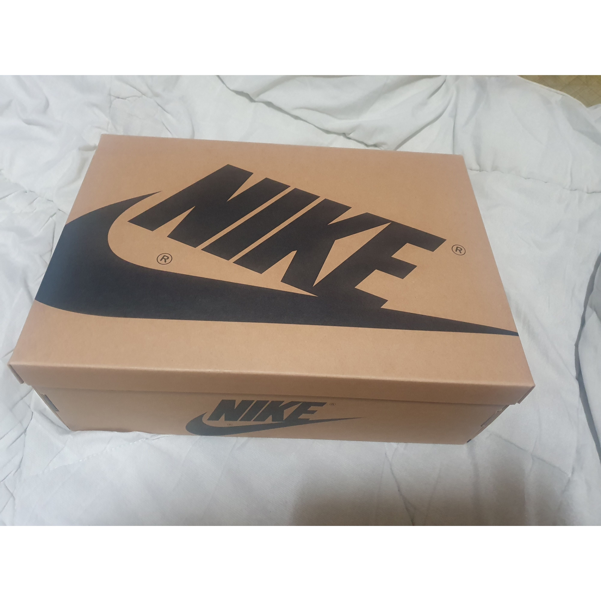 Jordan 1 Zoom Air CMFT Chile Red 착용 스타일 - 1