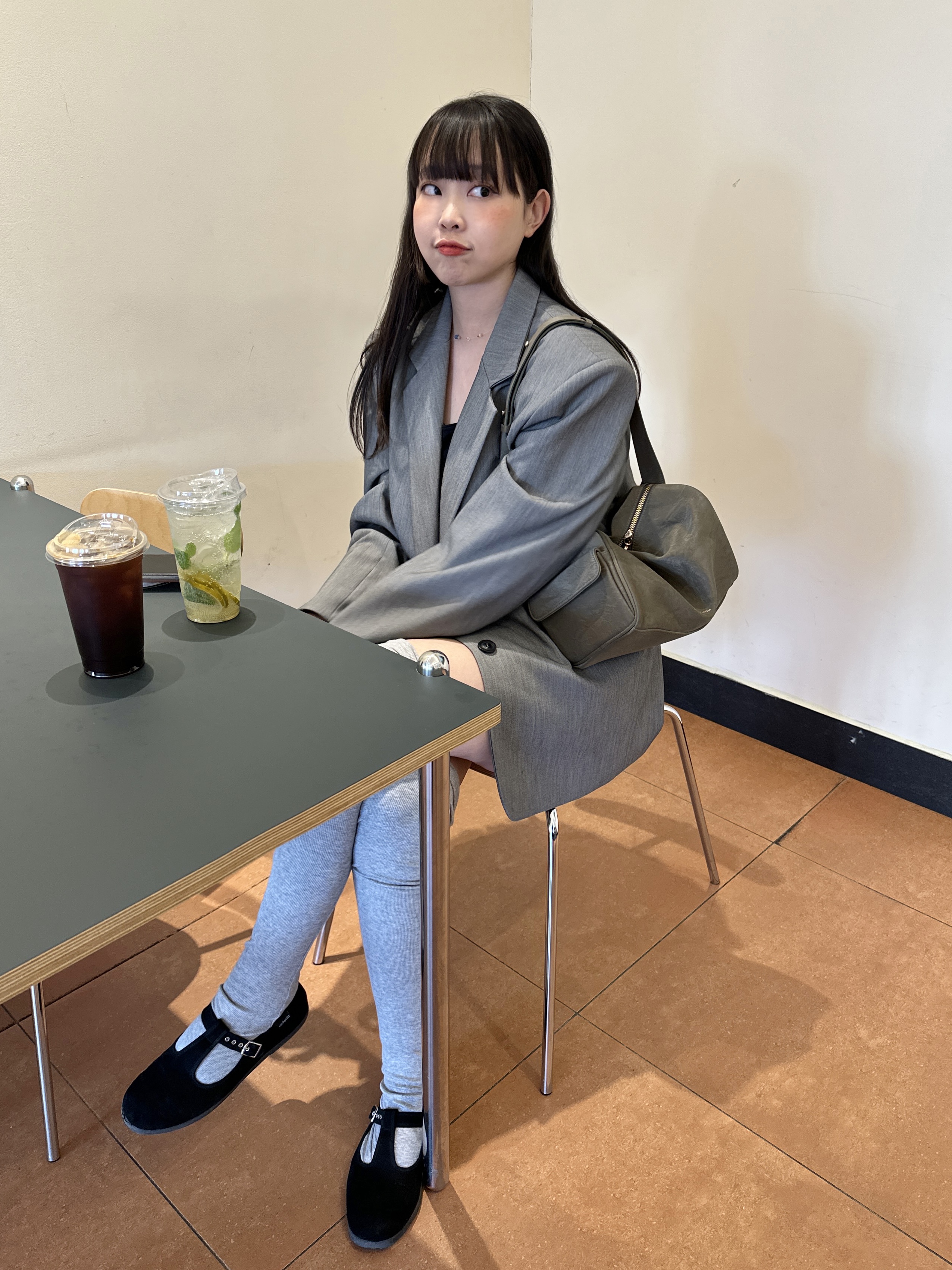 (W) Victoria Shoes Chico Sandalia Antelina Negro 착용 스타일 - 2