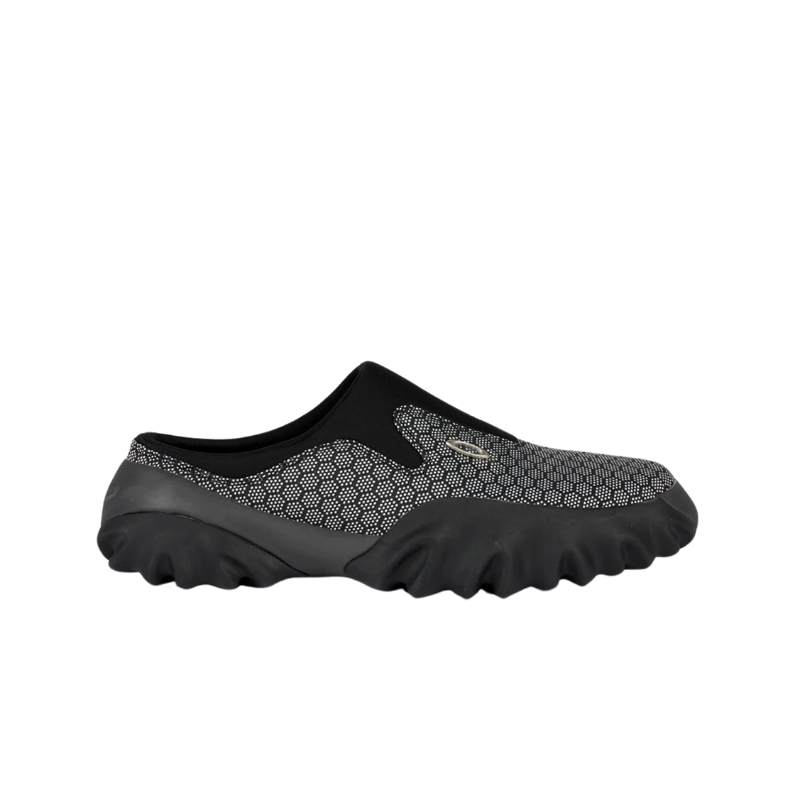 오클리 팩토리 팀 x 브레인 데드 찹 쏘우 뮬 허니콤 블랙(Oakley Factory Team x Brain Dead Chop Saw Mule Honeycomb Black)