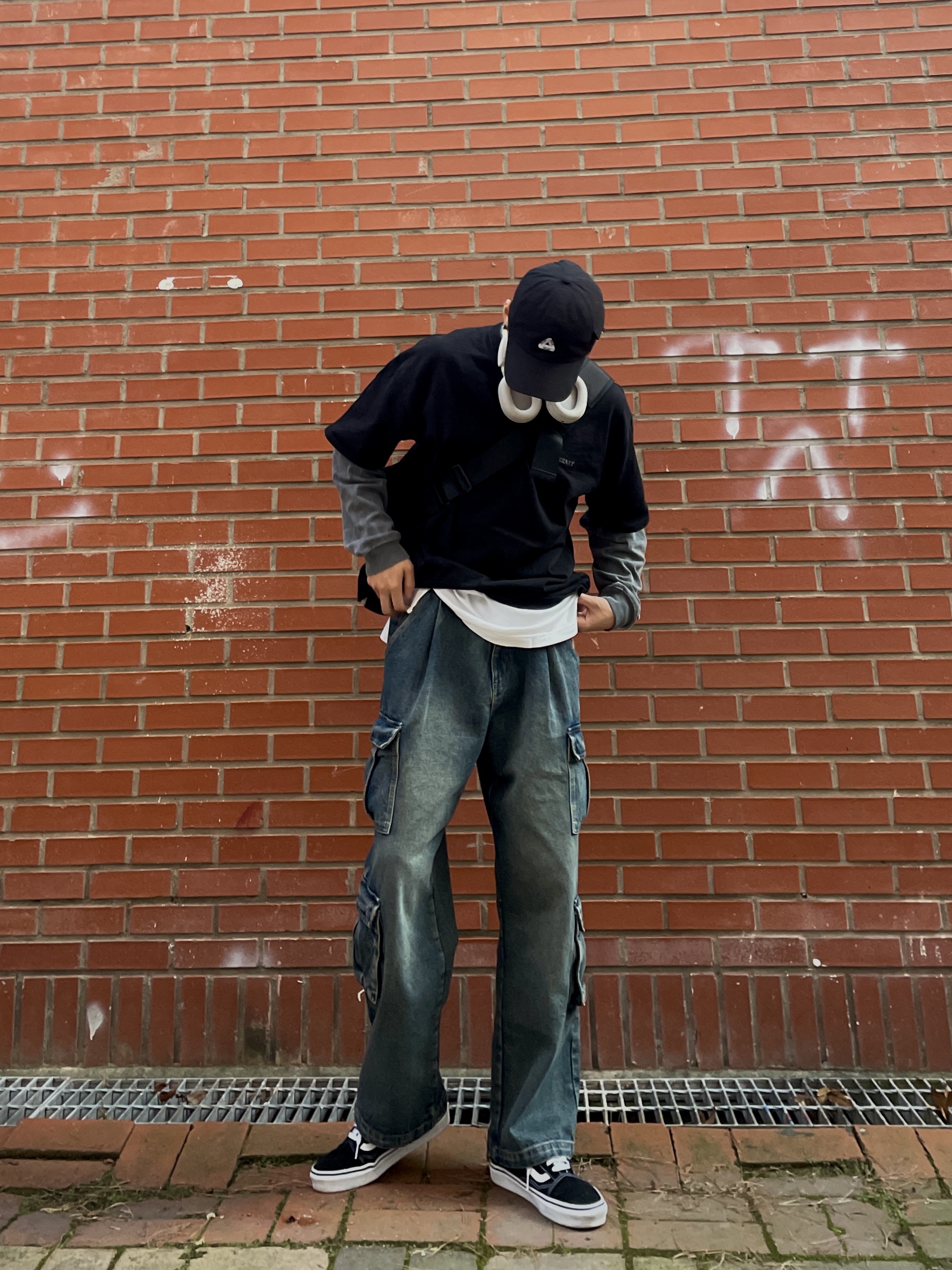 Sony WH-1000XM5 Silver (Korean Ver.), Palace Garment Dyed Tri-Ferg Patch 6-Panel Black - 22FW 착용 스타일 - 1
