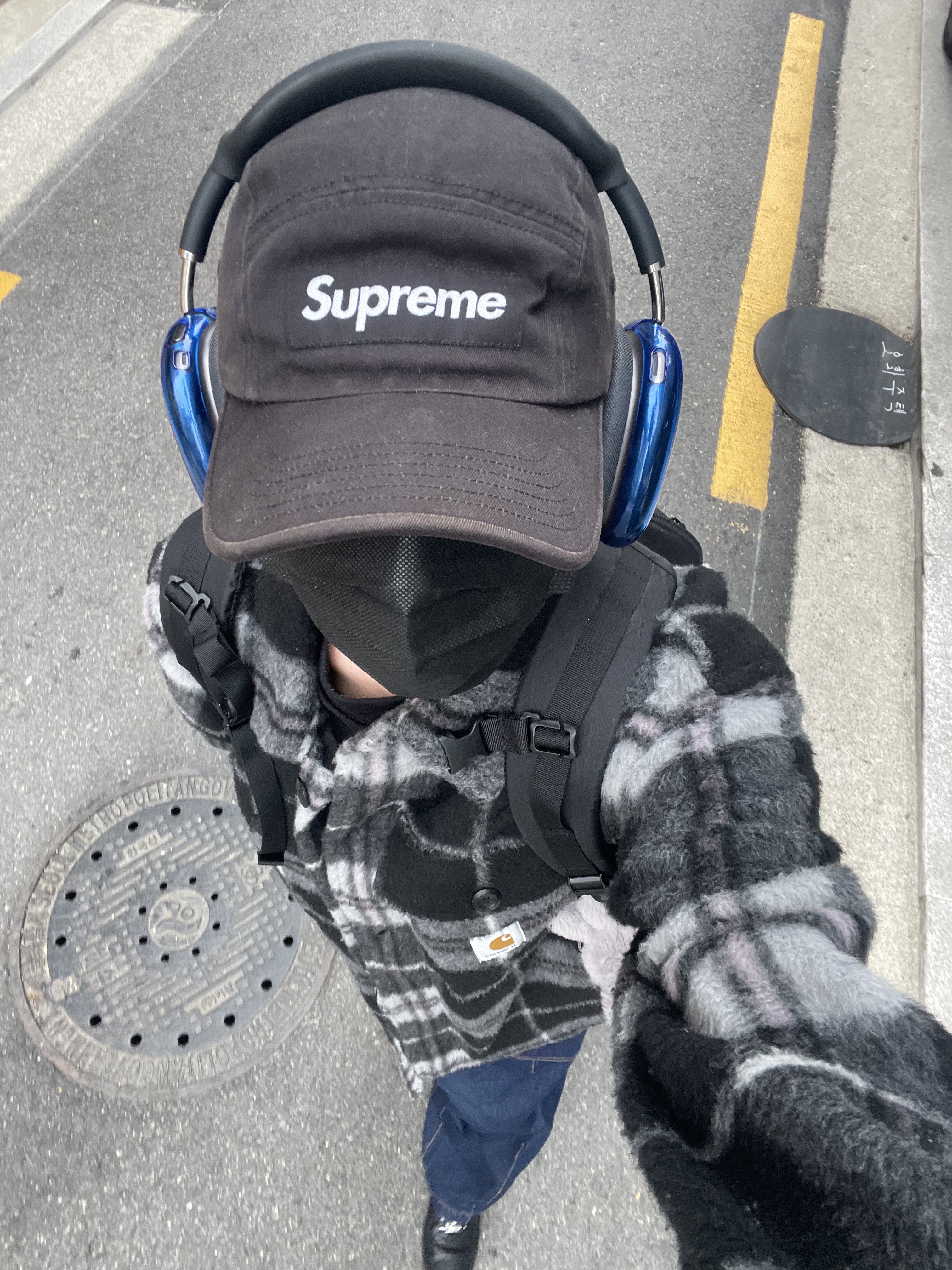 Nike x Supreme Air Force 1 Low Black, Godashin Cats Keyring Grey 착용 스타일 - 7