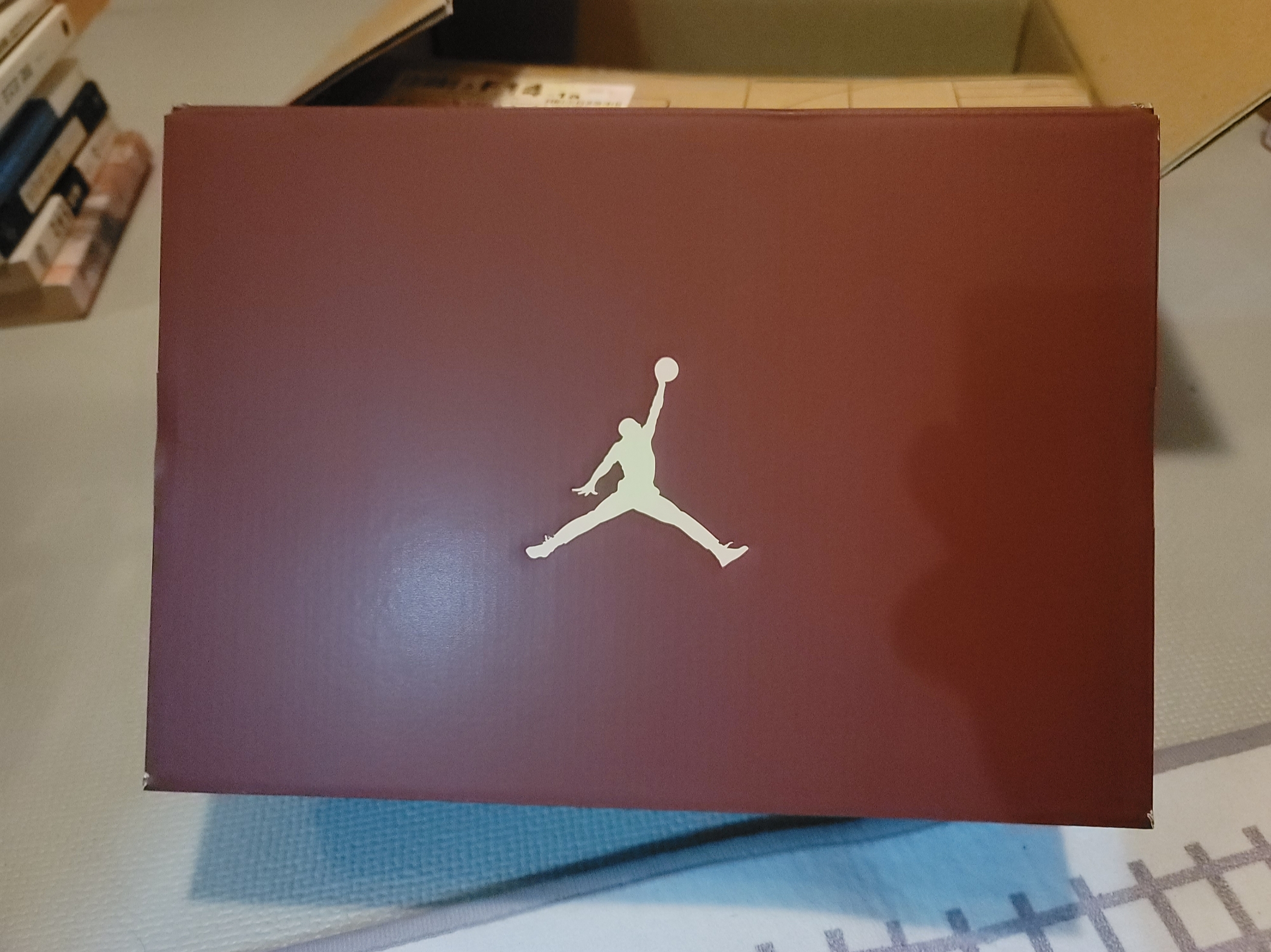 (W) Jordan 1 Mid SE Tiki Leaf Team Red 착용 스타일