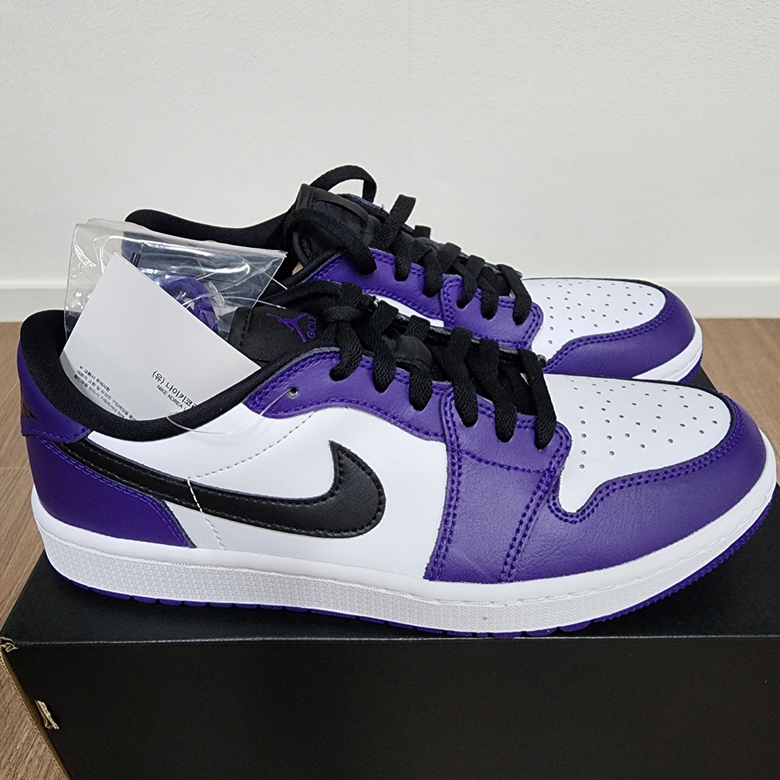 Jordan 1 Low Golf Court Purple 착용 스타일 - 2
