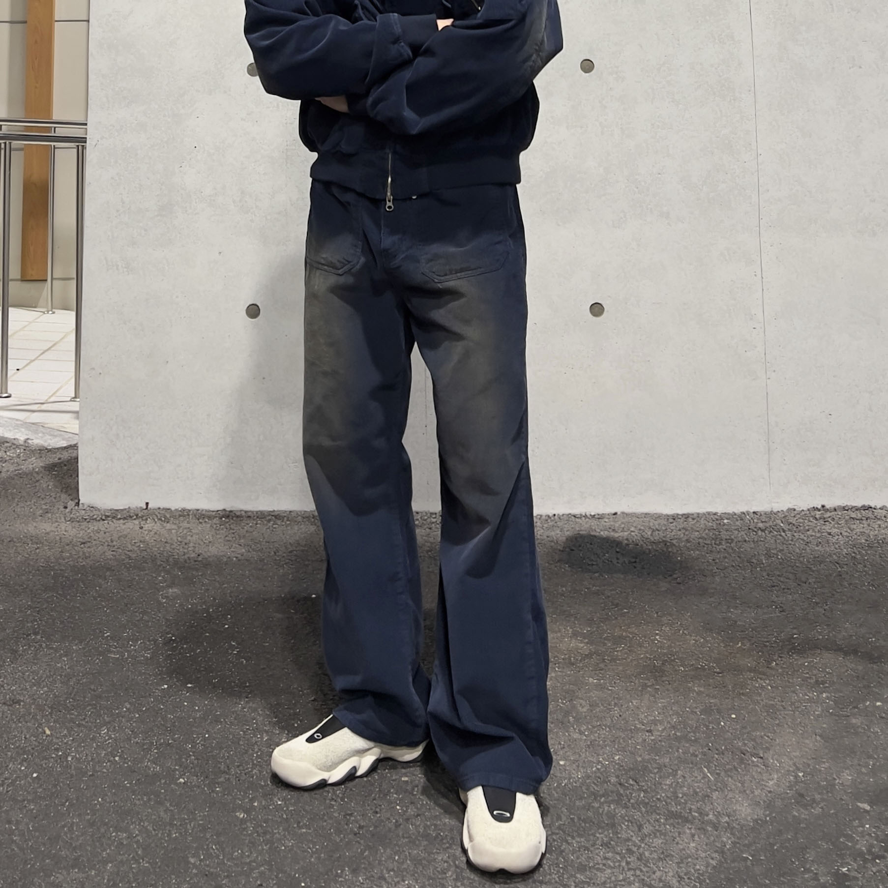 Oakley Factory Team x Brain Dead Flesh Milk Black 착용 스타일 - 4