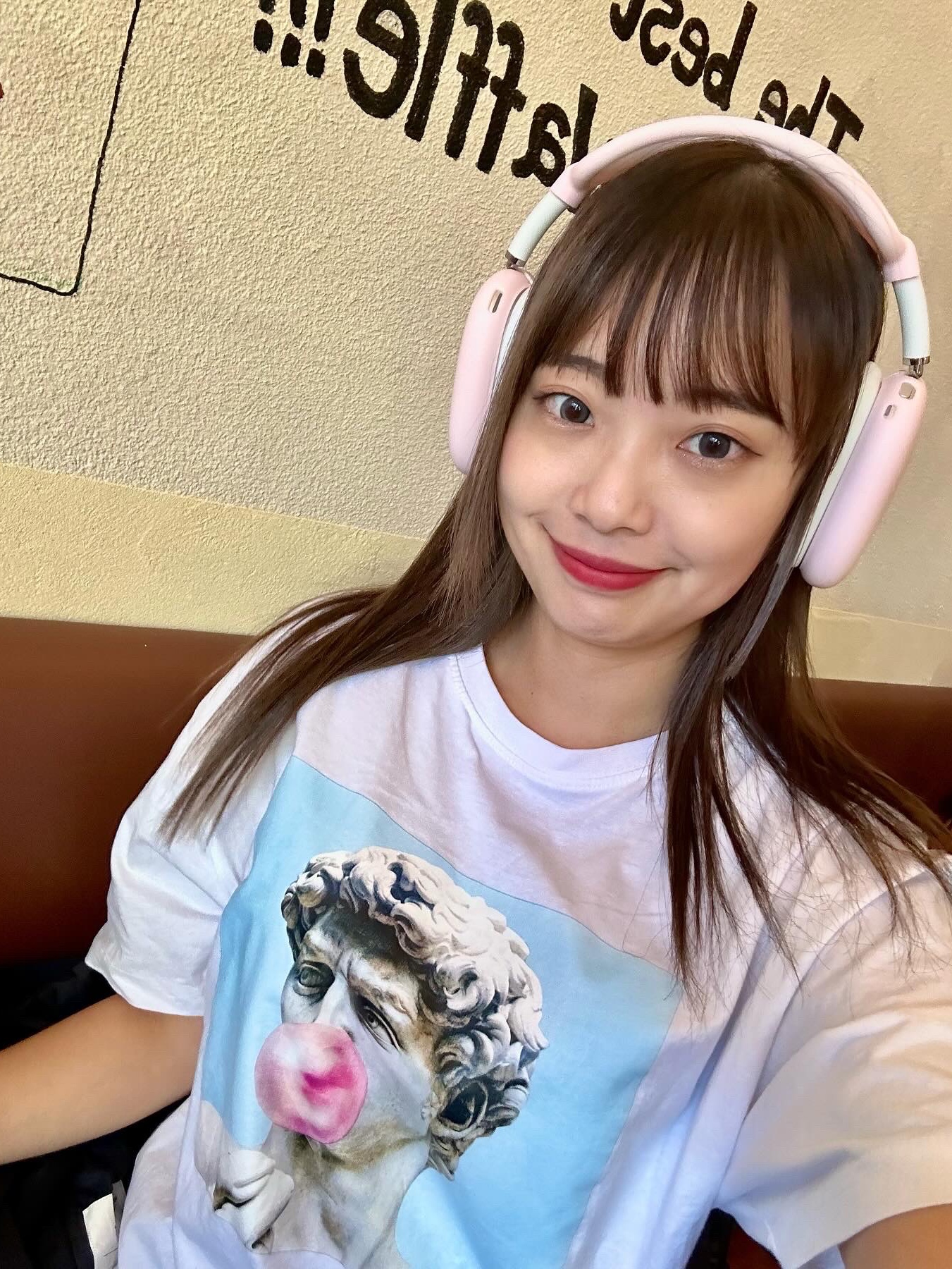 (W) Adidas Gazelle Bold Pink Glow Victory Blue, Apple AirPods Max Lightning Silver (Korean Ver.) 착용 스타일 - 7