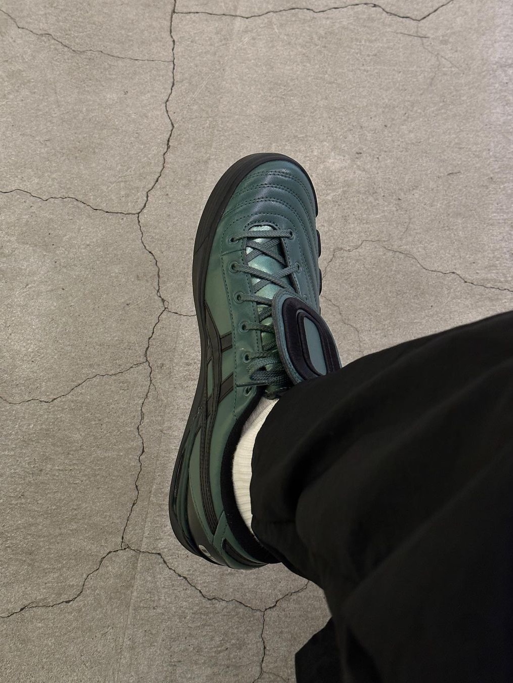 Asics x Otto 958 Gel-Flexkee 958 Hunter Green Black, Asics x Otto 958 Gel-Flexkee 958 Gunmetal Black 착용 스타일 - 4