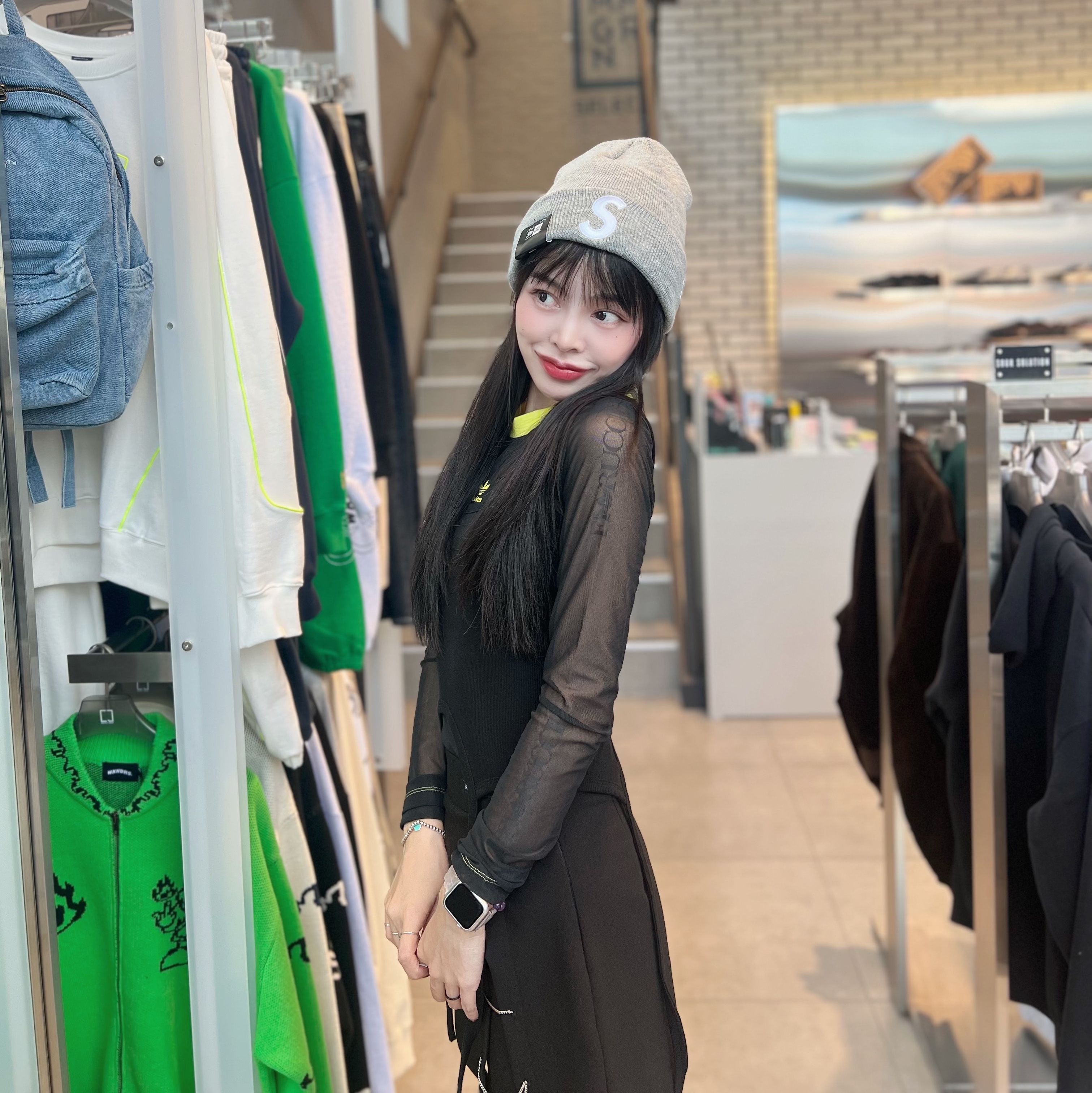 Supreme New Era S Logo Beanie Heather Grey - 23FW 착용 스타일 - 1