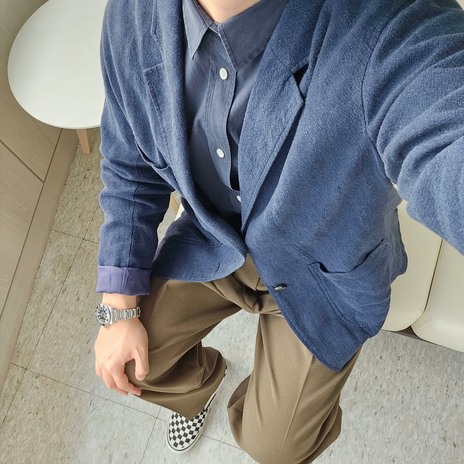 Vans Slip-On 98 DX Anaheim Factory Classic Checkerboard, Uniqlo x Marni Wide Fit Pleated Trousers Olive 착용 스타일 - 3