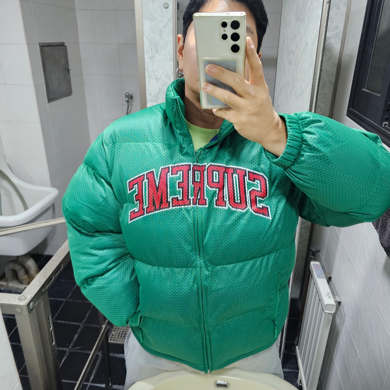 Supreme Mesh Jersey Puffer Jacket Green - 23SS 착용 스타일