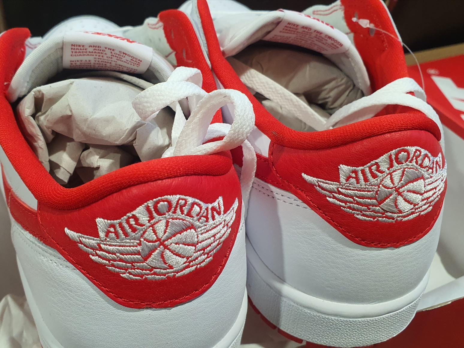 Jordan 1 Retro Low OG University Red 착용 스타일 - 2