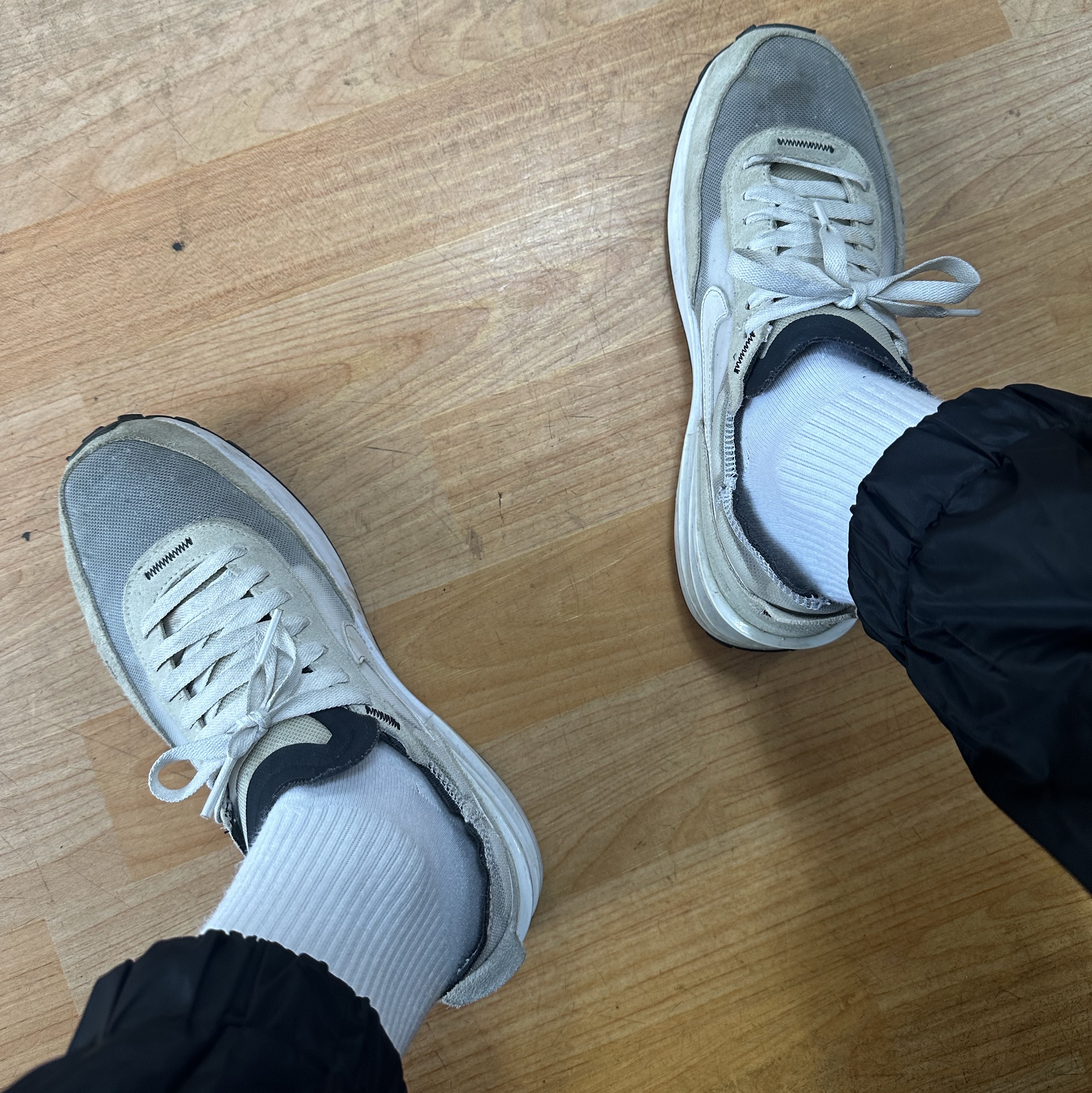 Nike Waffle One Infinite Lilac 착용 스타일