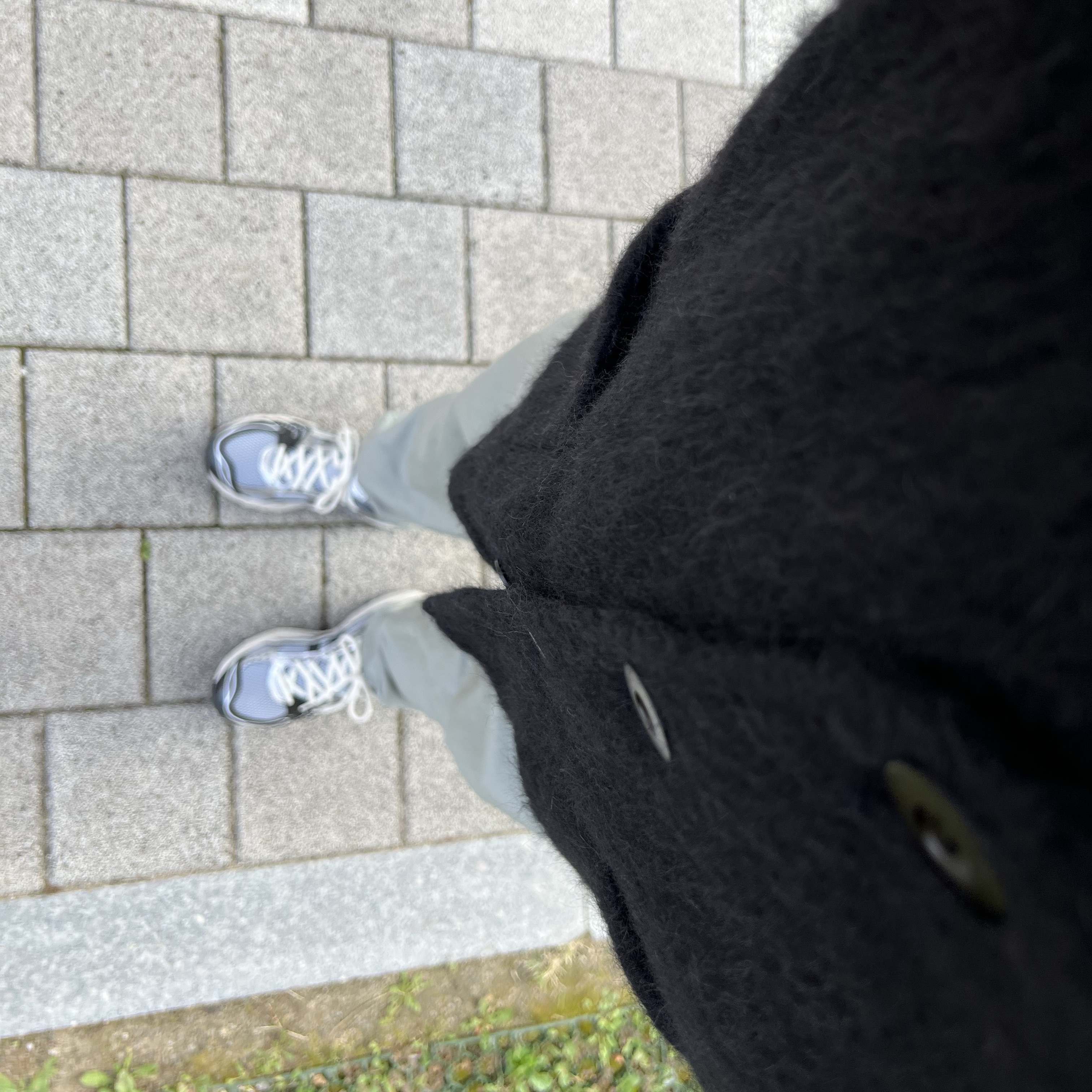 Asics Gel-Kayano 14 Black Glacier Grey, Our Legacy Cardigan Mohair Black 착용 스타일
