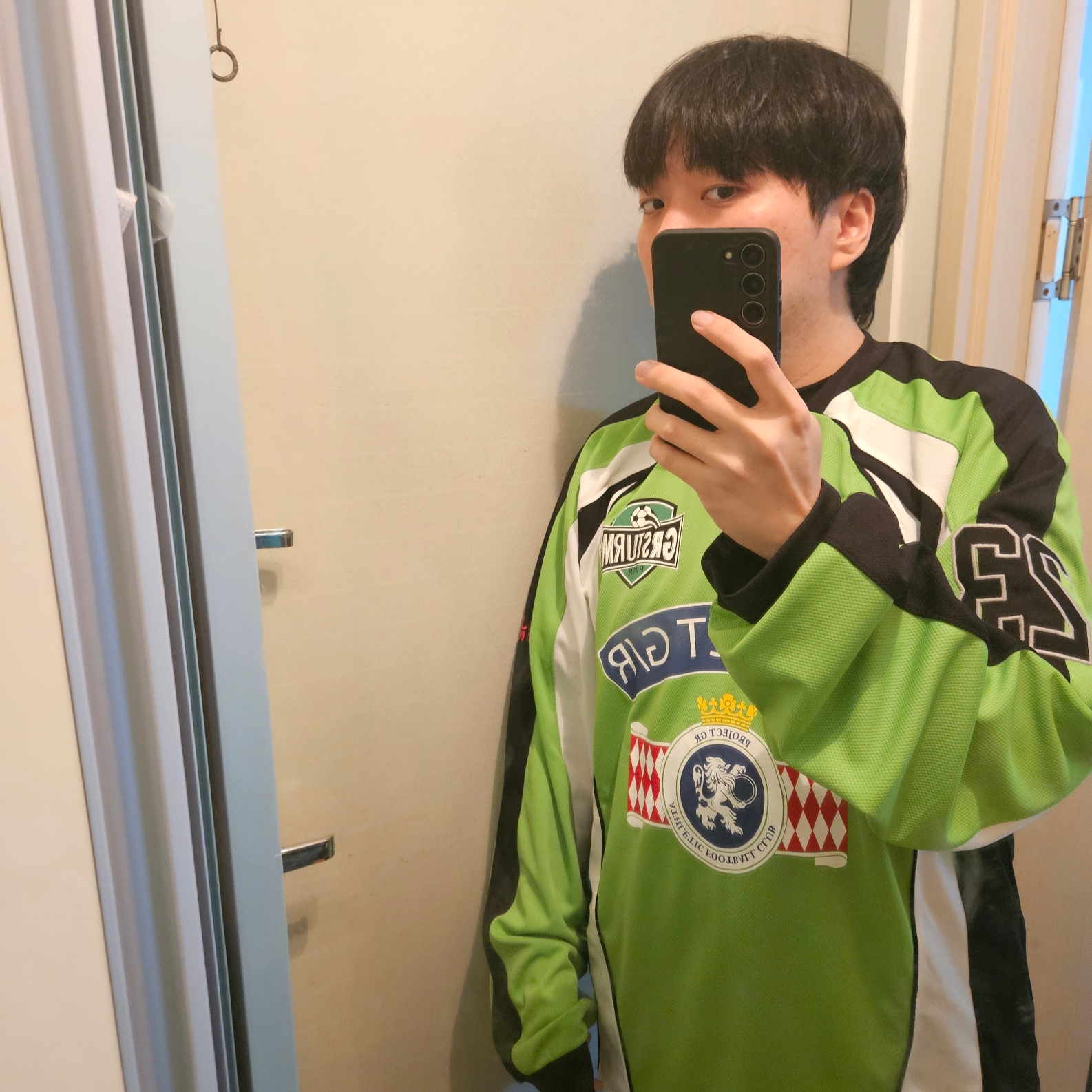 Project G/R Long Sleeve Football Jersey Green 착용 스타일
