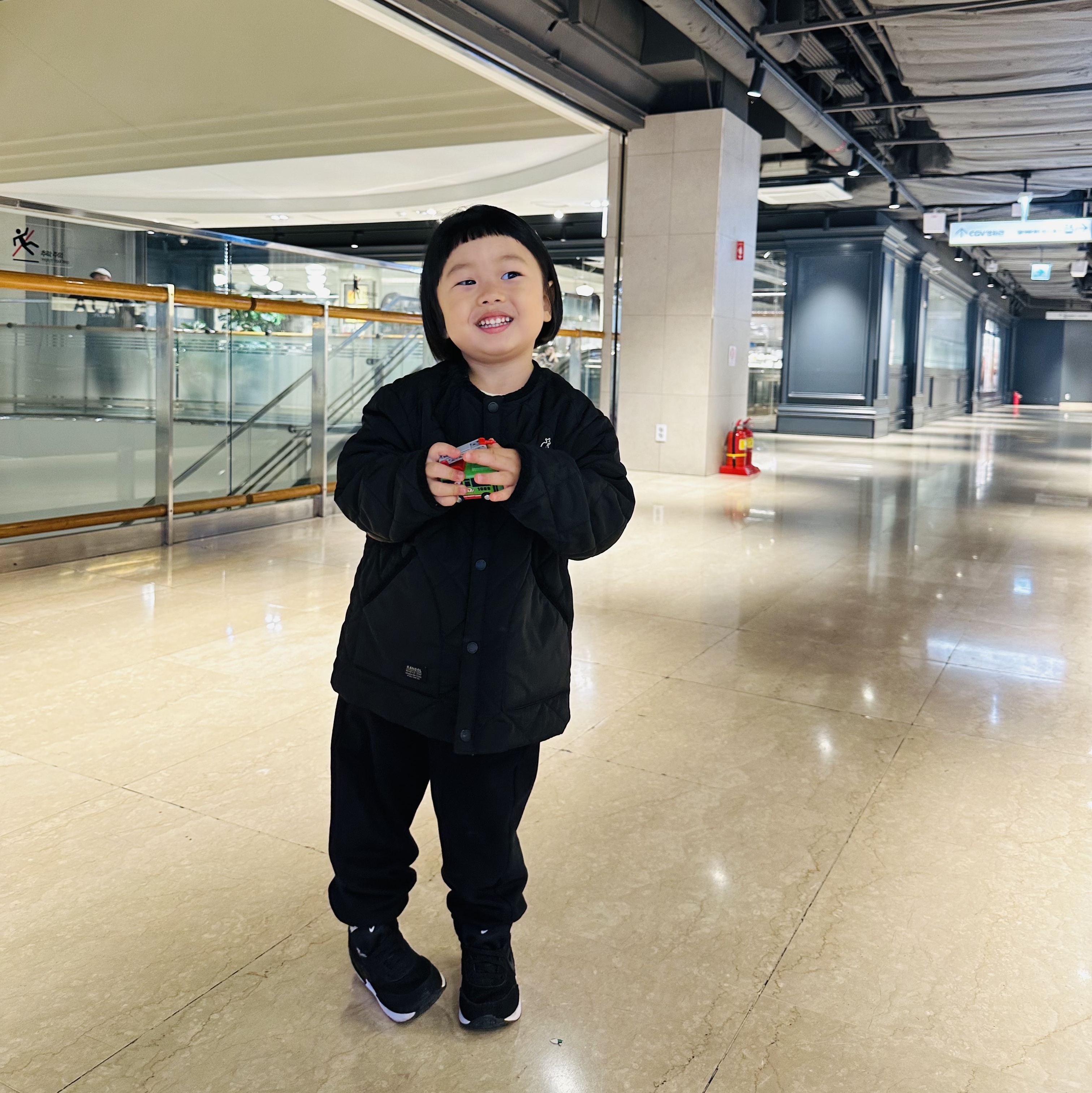 (TD) Nike Waffle One Black 착용 스타일 - 1
