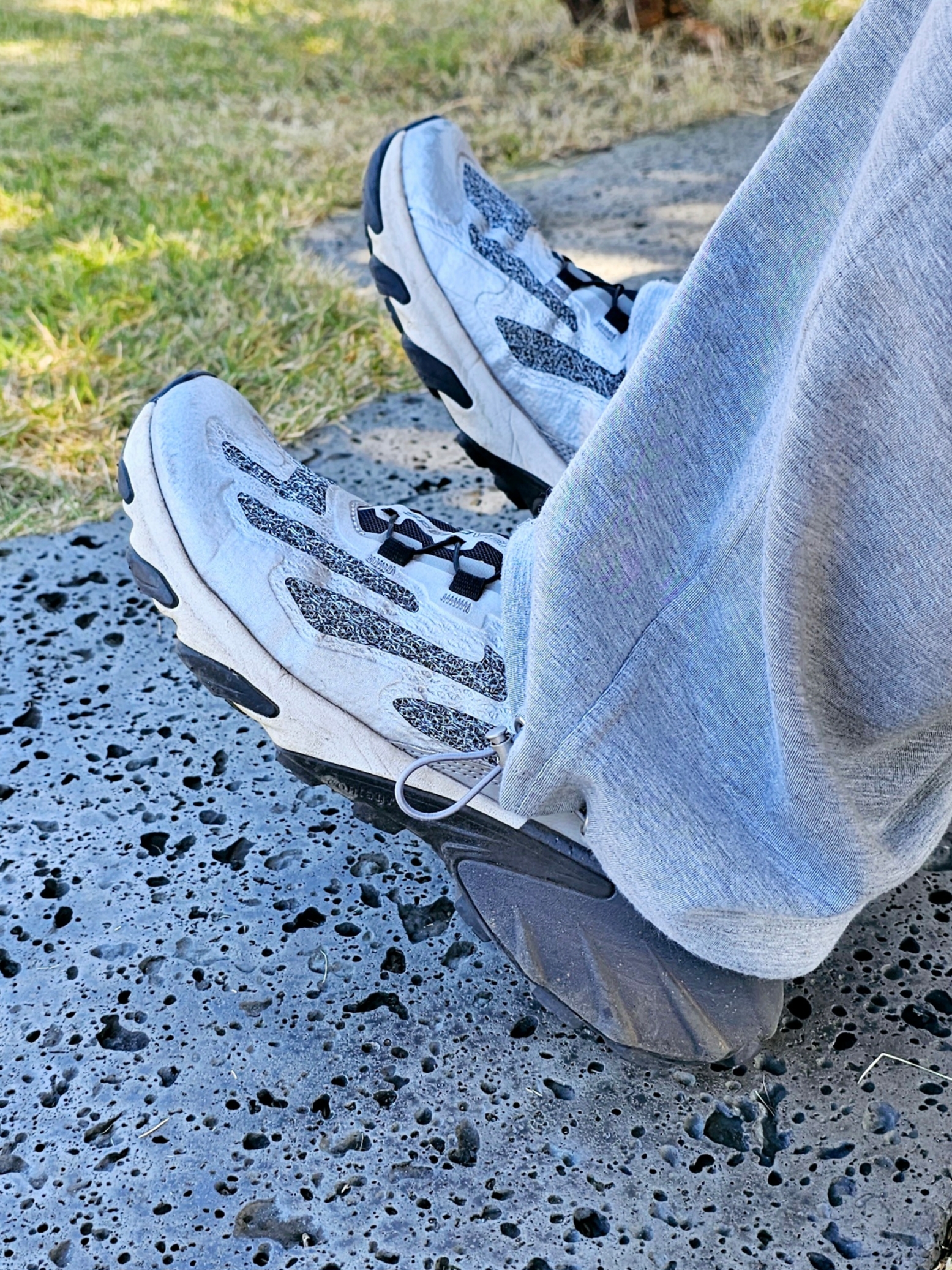 Salomon Speedverse PRG Silver Frost Grey Lunar Rock 착용 스타일 - 2