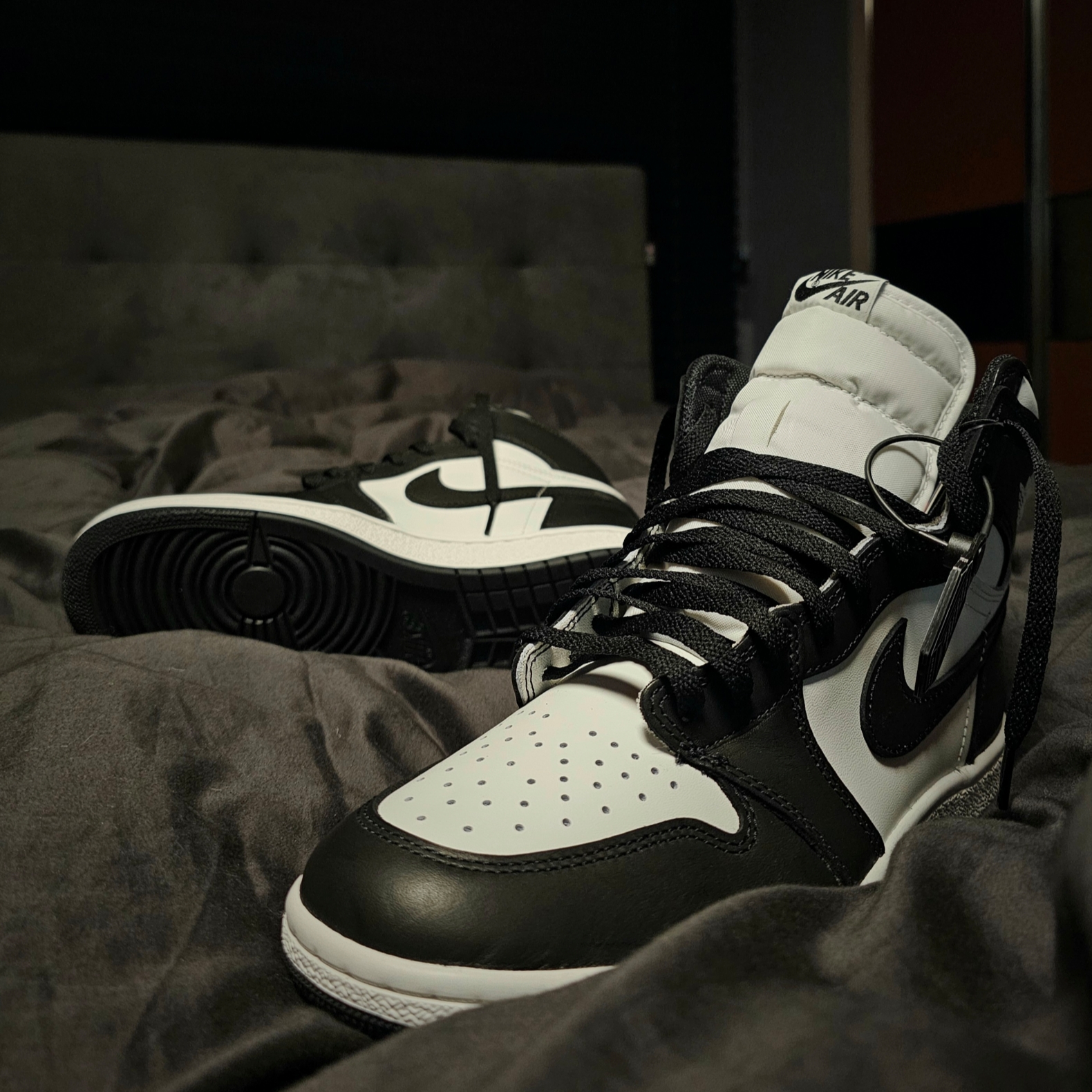 Jordan 1 High 85 Black White 착용 스타일 - 3