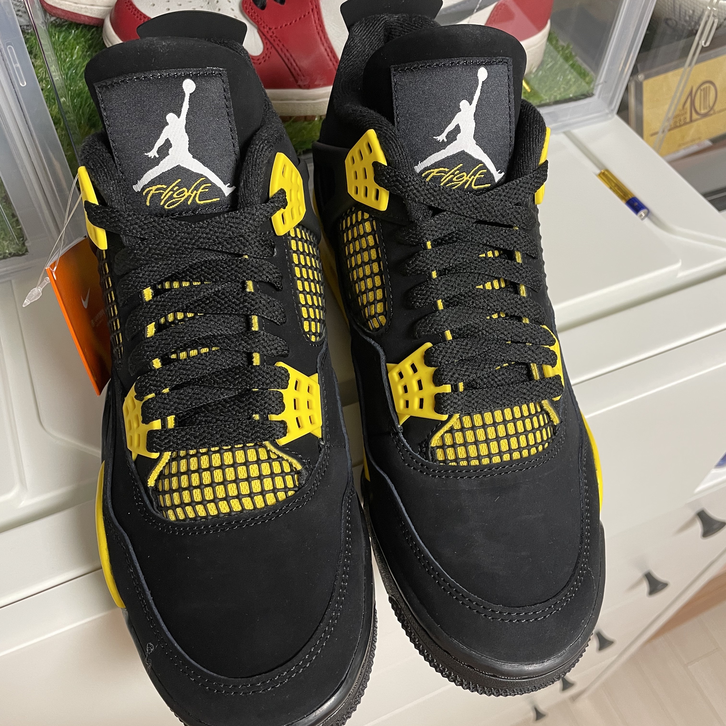 Jordan 4 Retro Thunder 2023 착용 스타일 - 4