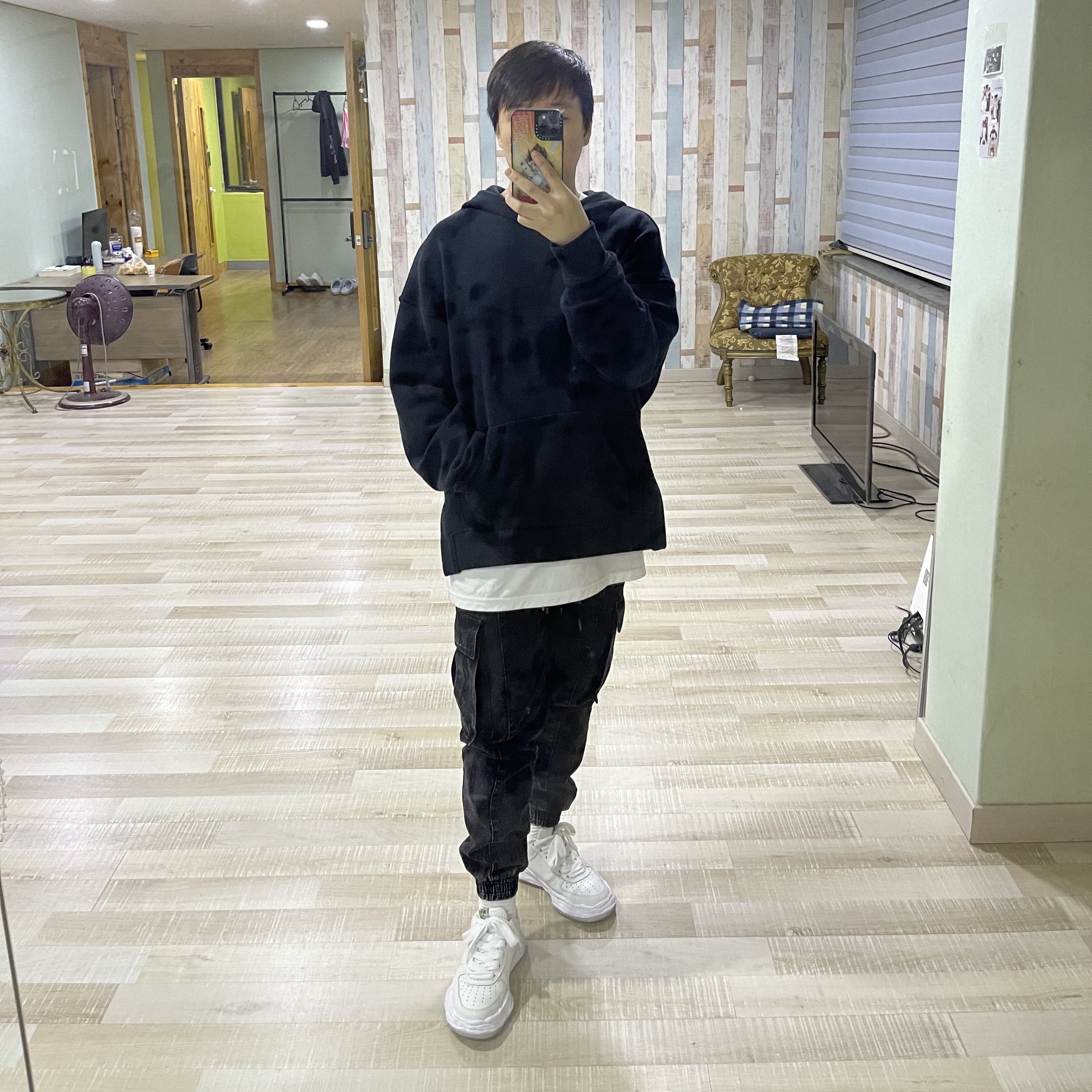 Maison Mihara Yasuhiro Wayne OG Sole Leather Low-top Sneakers White 착용 스타일