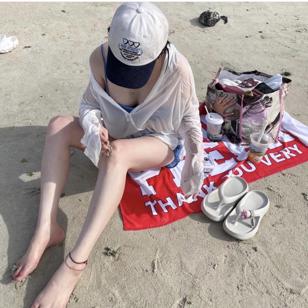 Taw&Toe x Low Classic Platform Flip Flop Cream 착용 스타일
