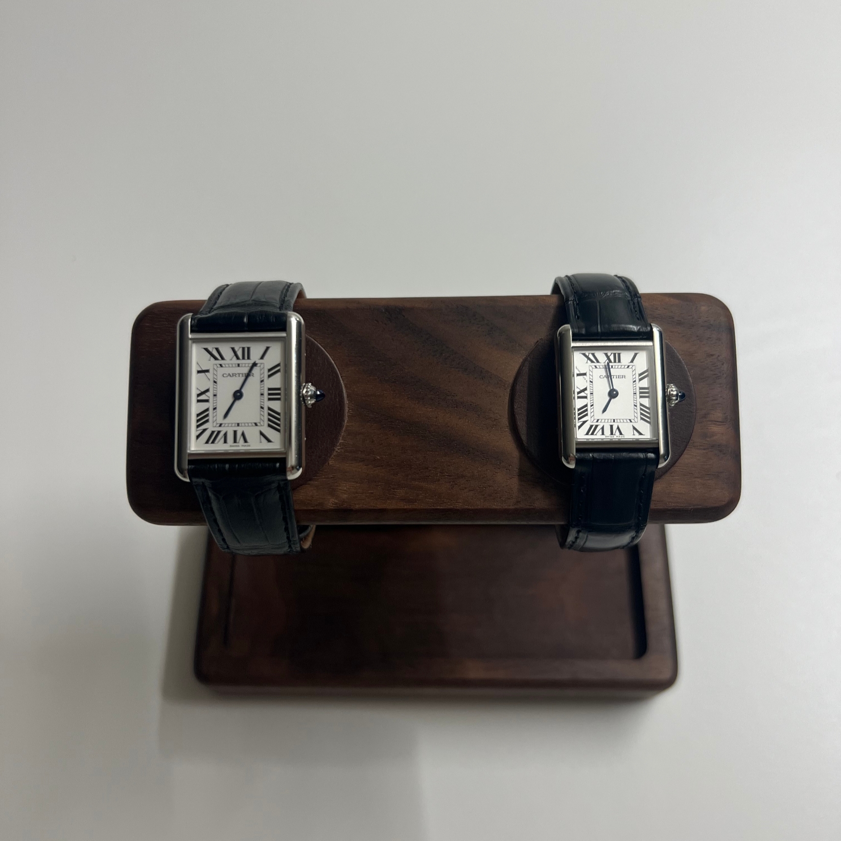 Cartier Tank Must Watch Small Quartz Steel Bracelet Steel 착용 스타일