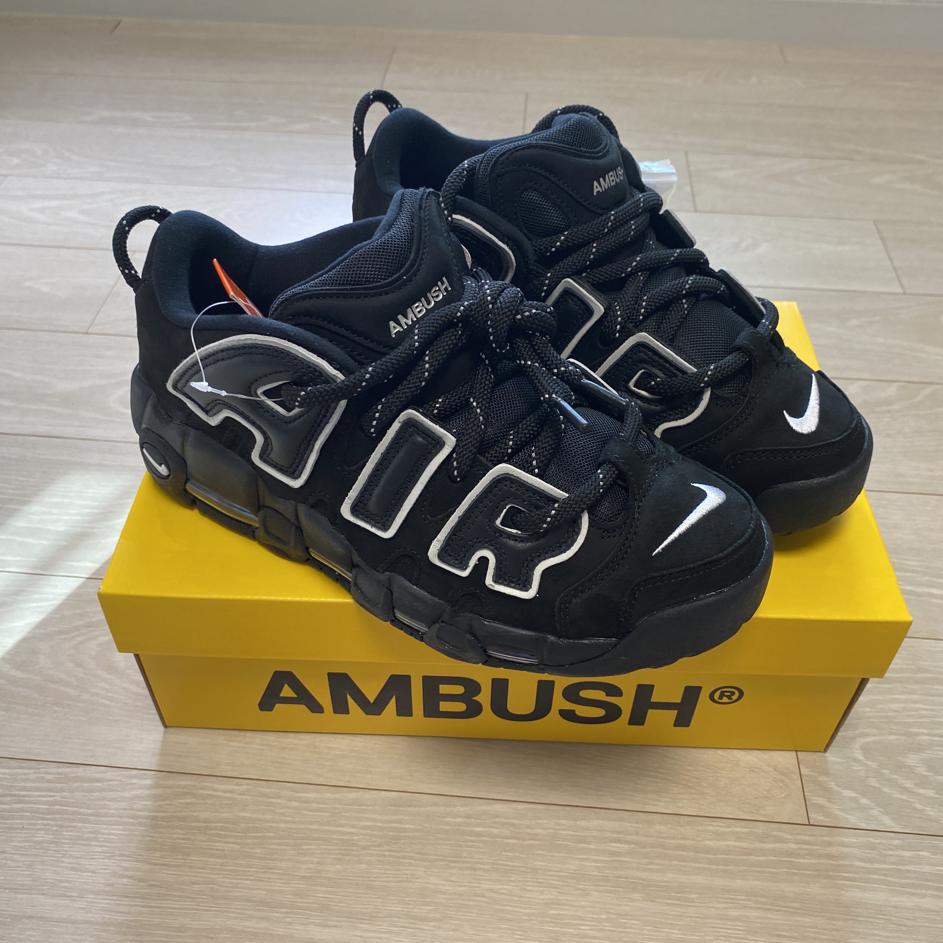 Nike x Ambush Air More Uptempo Low Black and White 착용 스타일