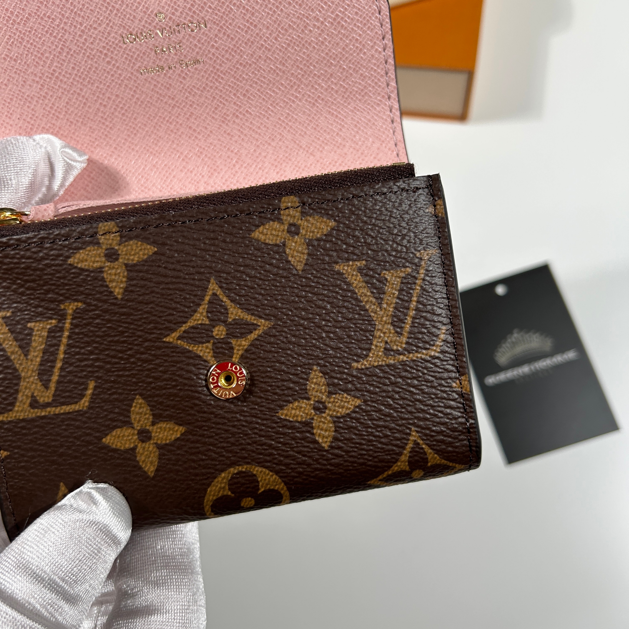 Louis Vuitton Rosalie Coin Purse Monogram Rose Ballerine 착용 스타일 - 3